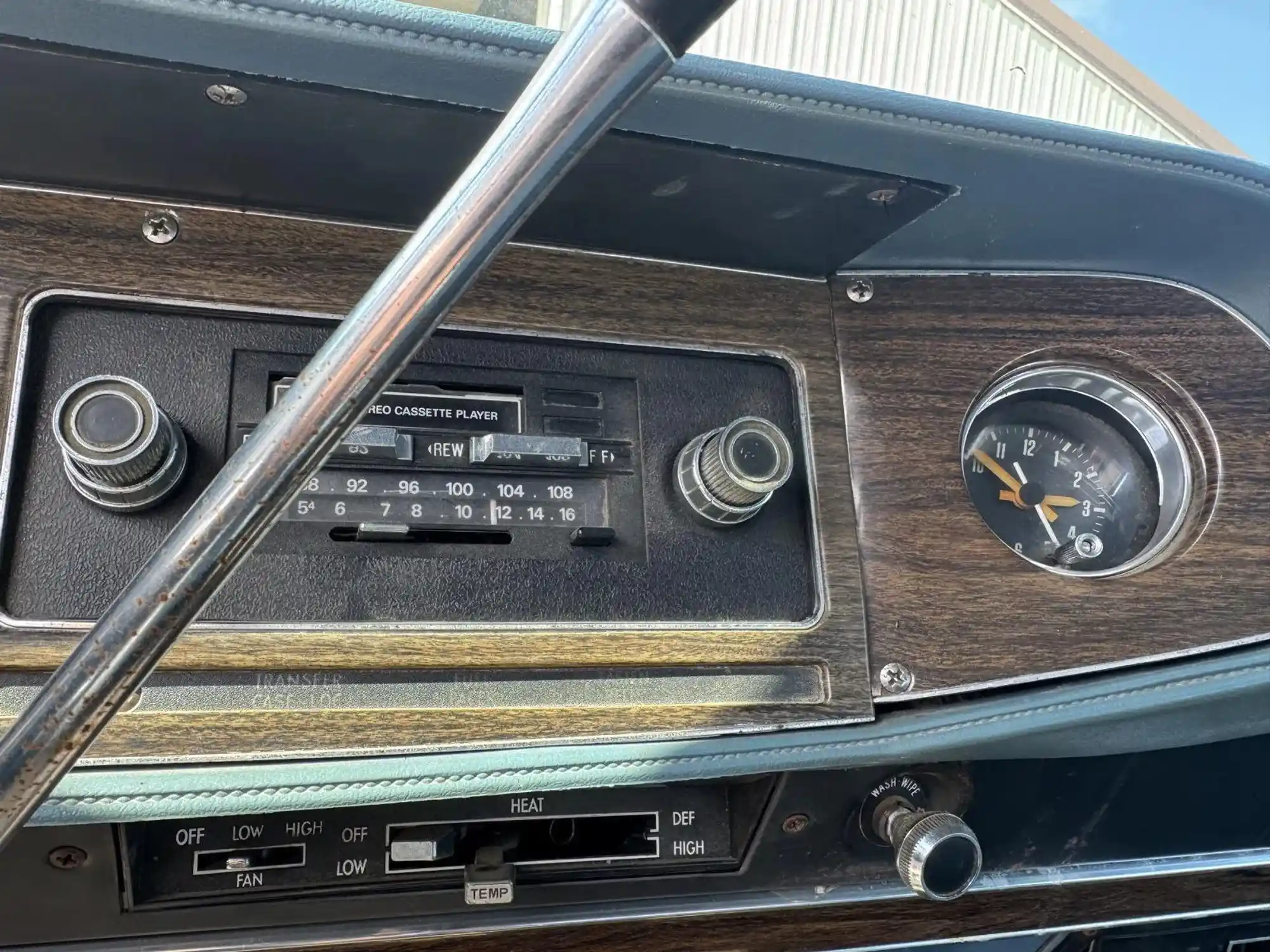 1977 Dodge W200 Adventurer