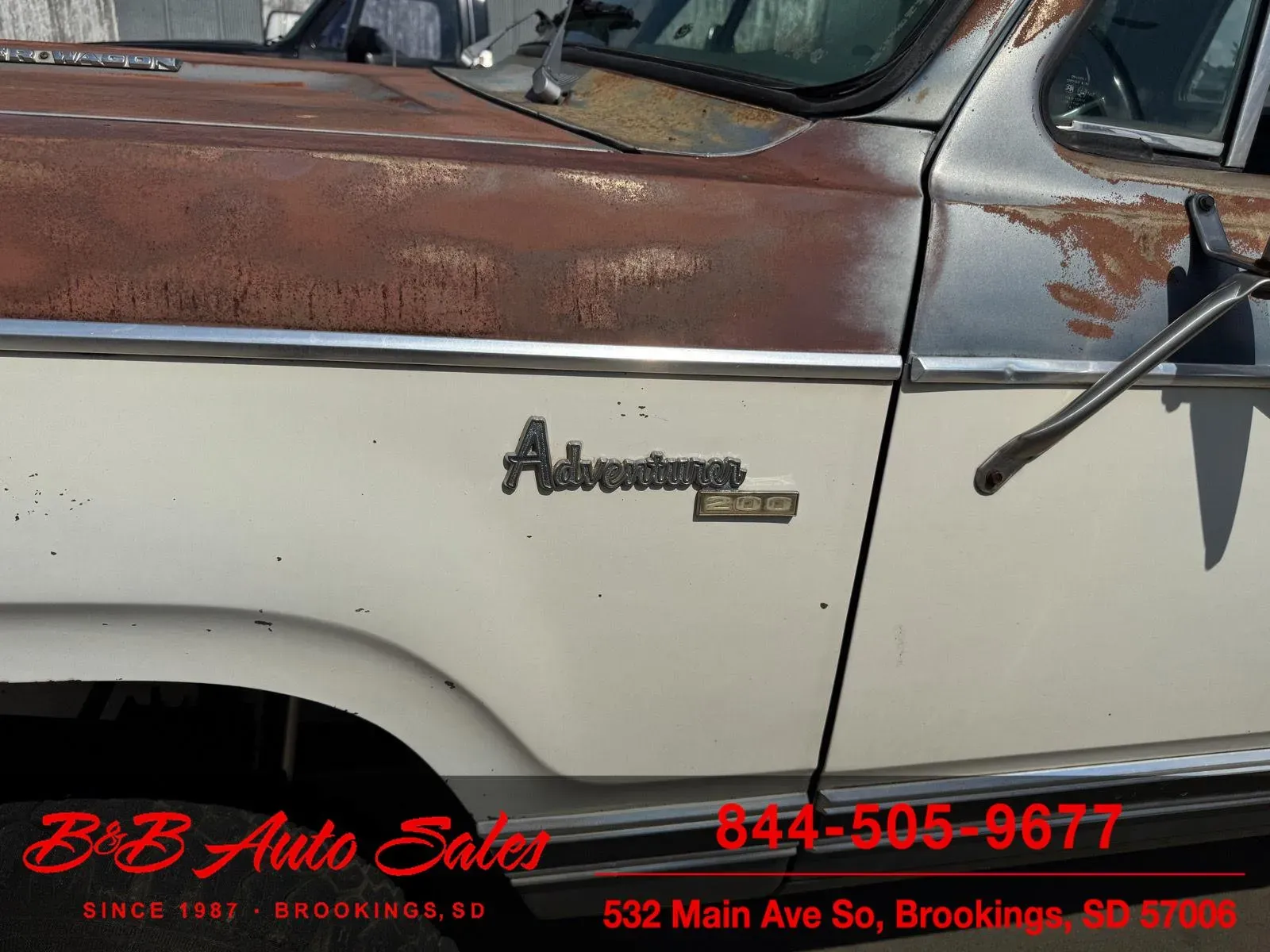 1977 Dodge W200 Adventurer