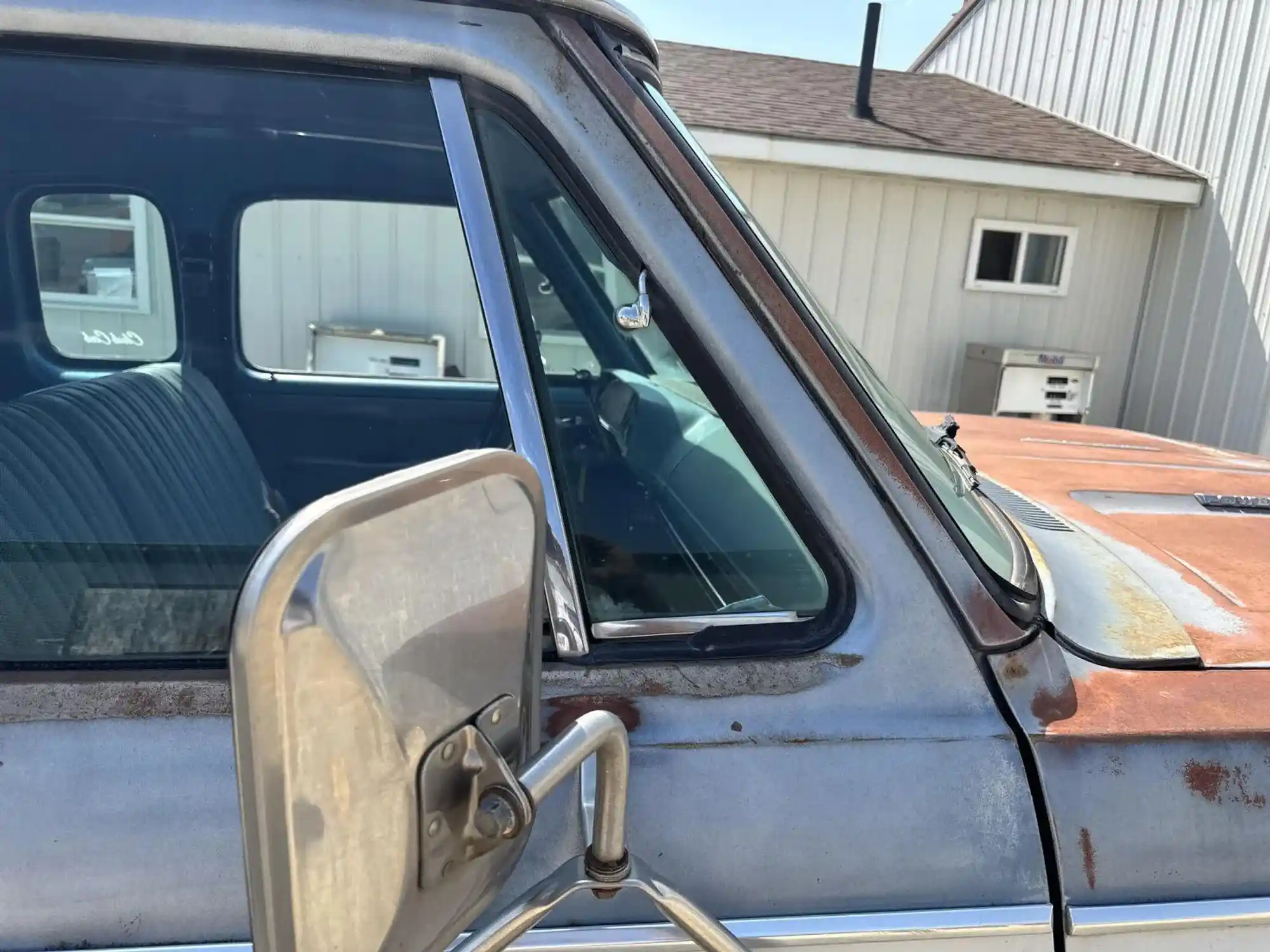 1977 Dodge W200 Adventurer