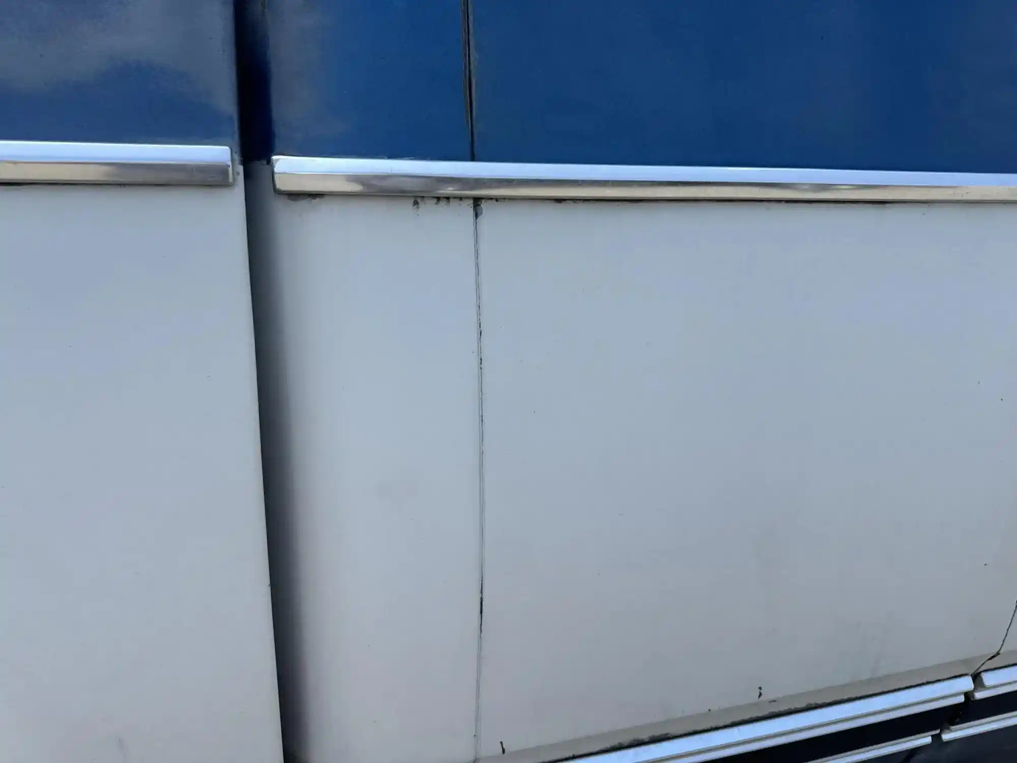 1977 Dodge W200 Adventurer