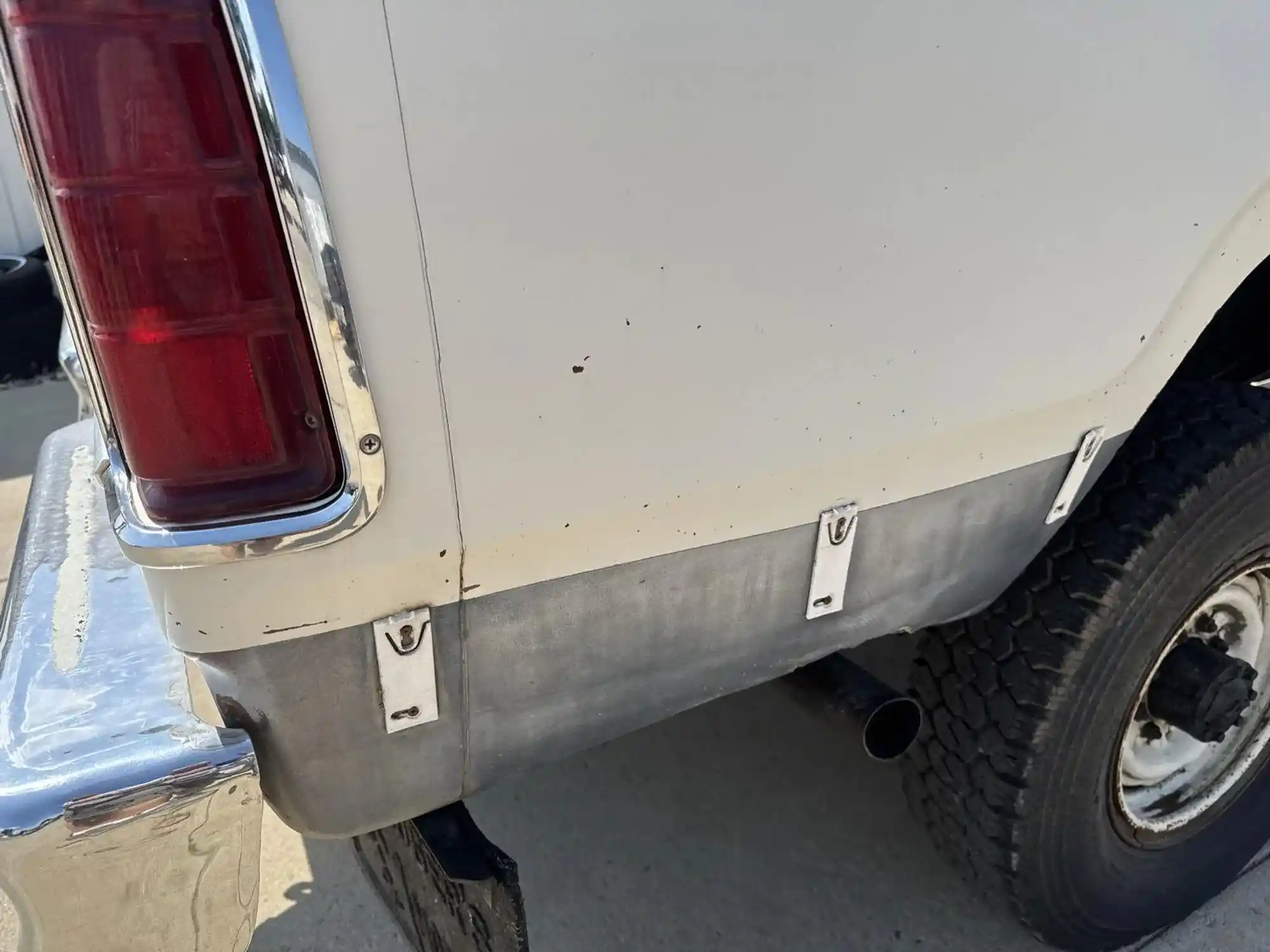 1977 Dodge W200 Adventurer