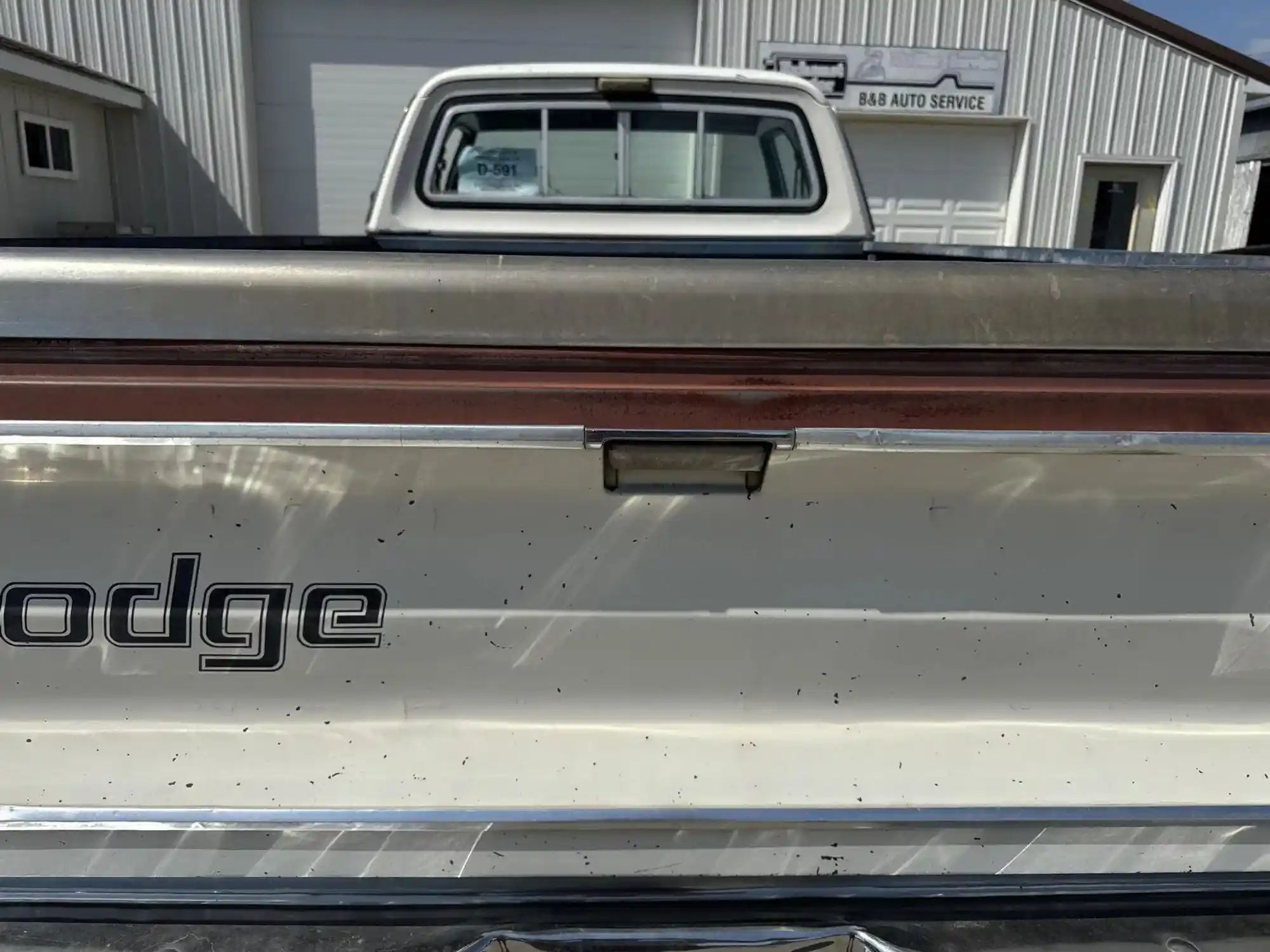 1977 Dodge W200 Adventurer