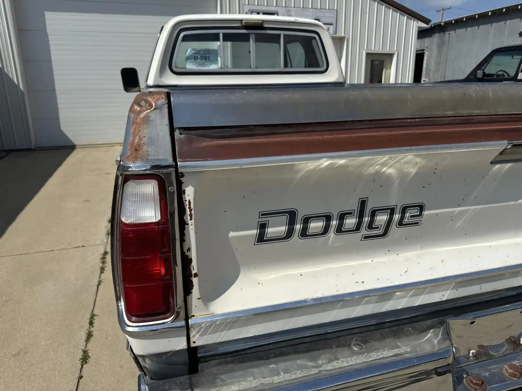 1977 Dodge W200 Adventurer