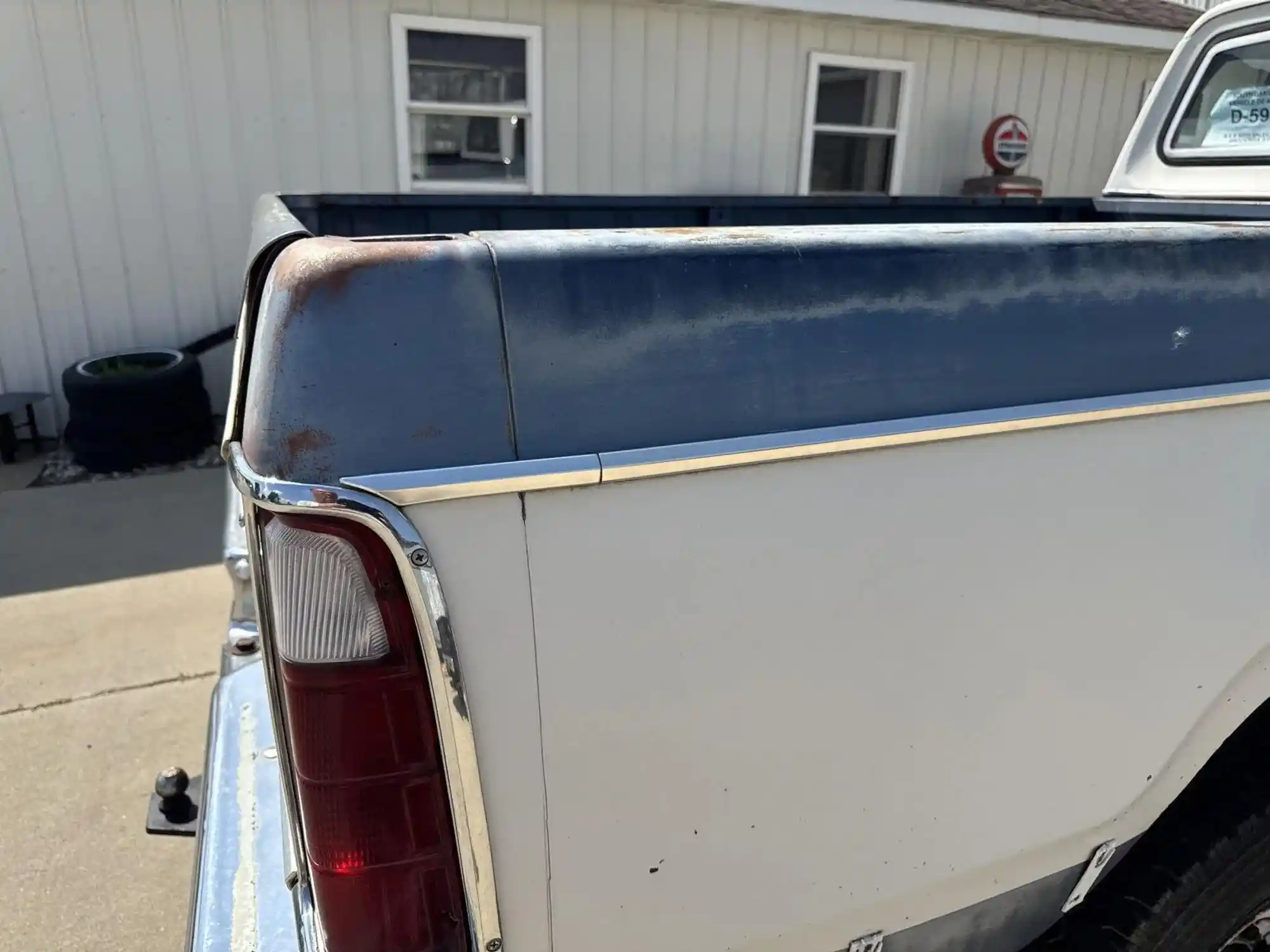 1977 Dodge W200 Adventurer