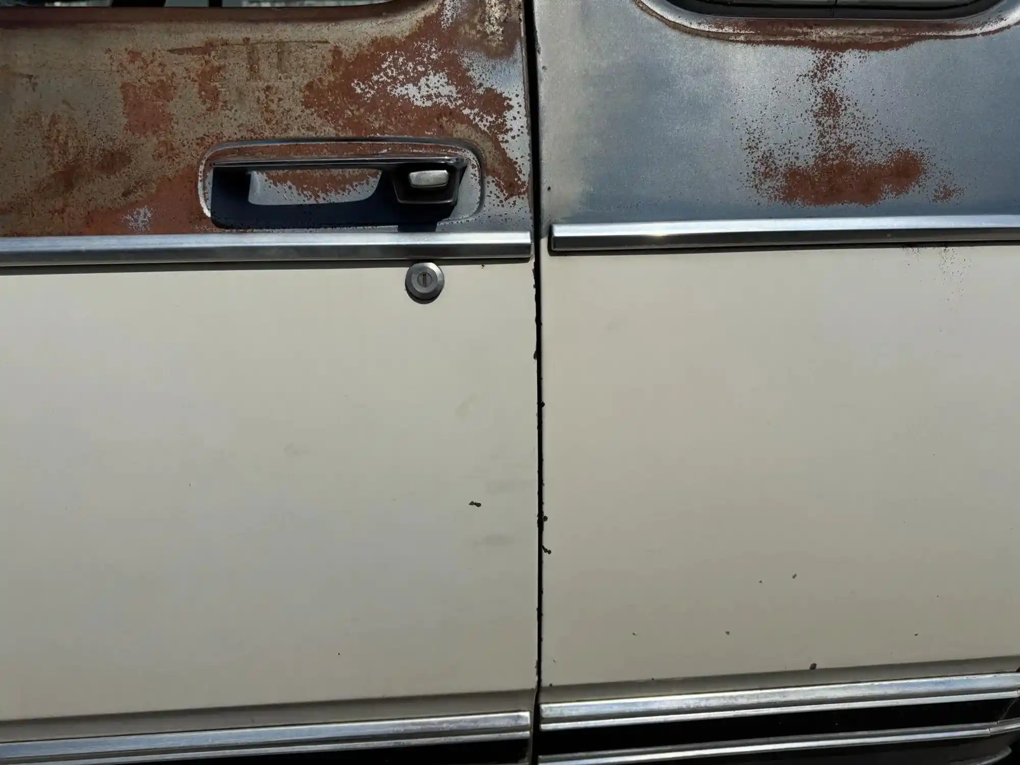 1977 Dodge W200 Adventurer