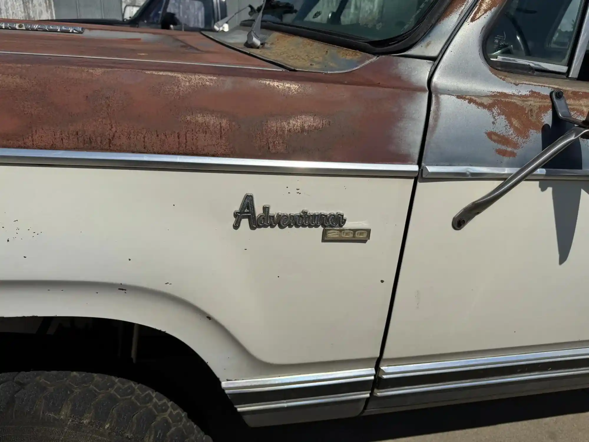 1977 Dodge W200 Adventurer