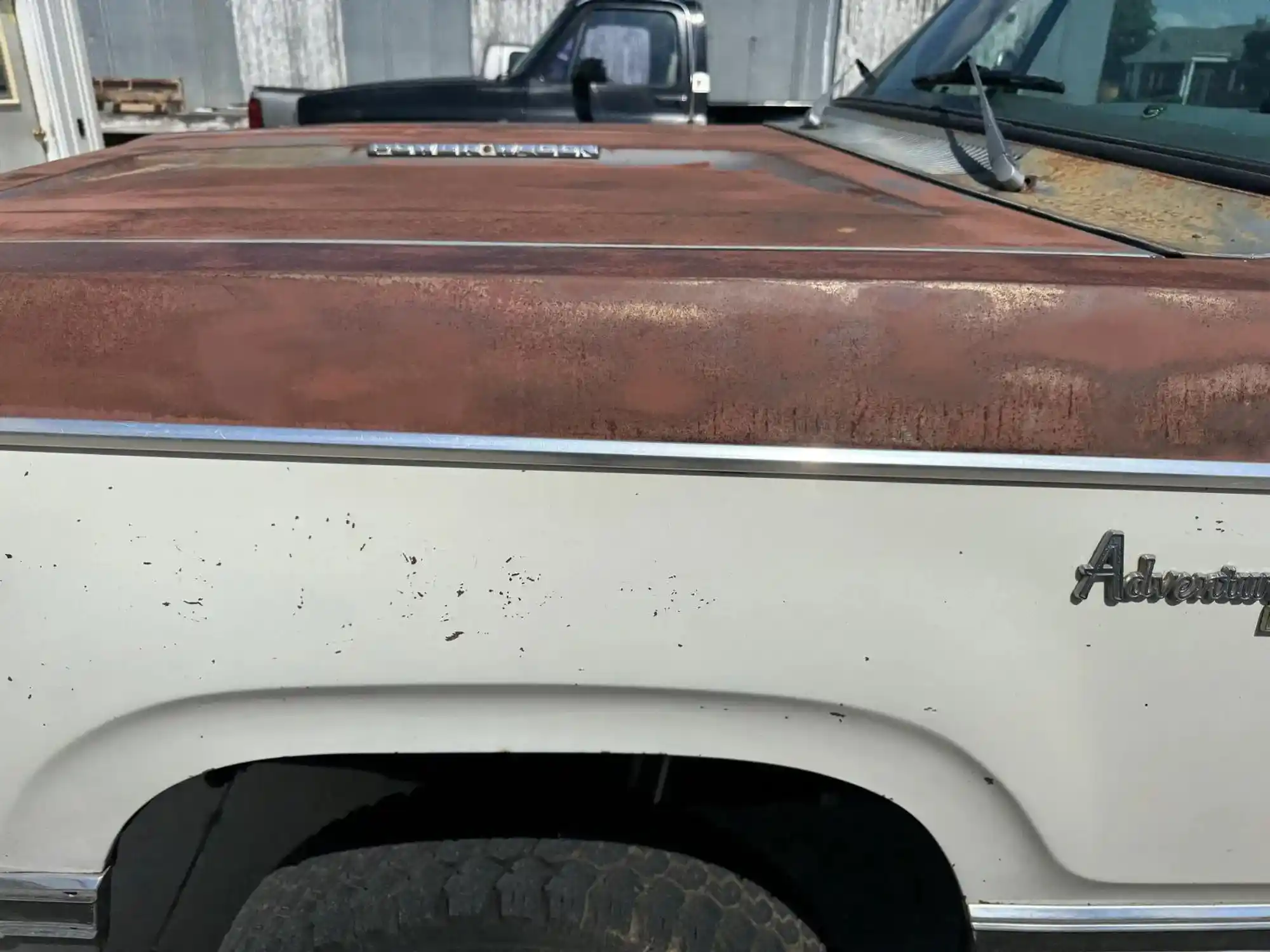 1977 Dodge W200 Adventurer
