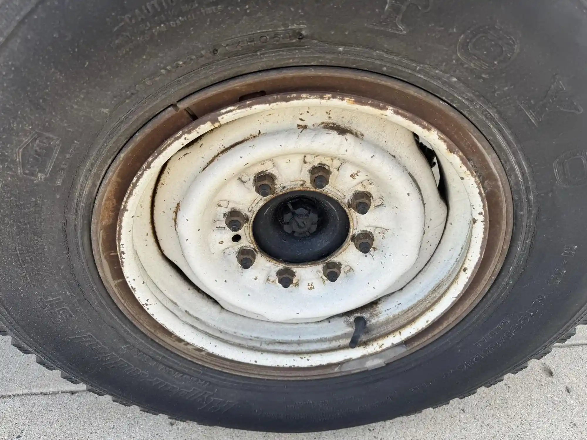 1977 Dodge W200 Adventurer