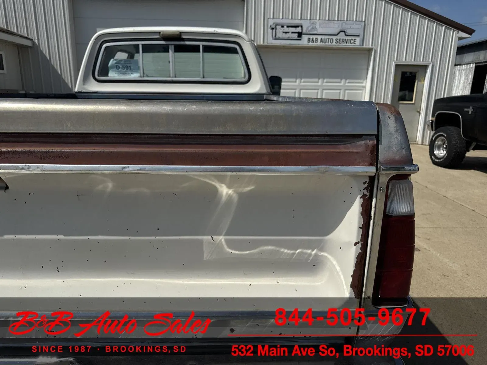 1977 Dodge W200 Adventurer