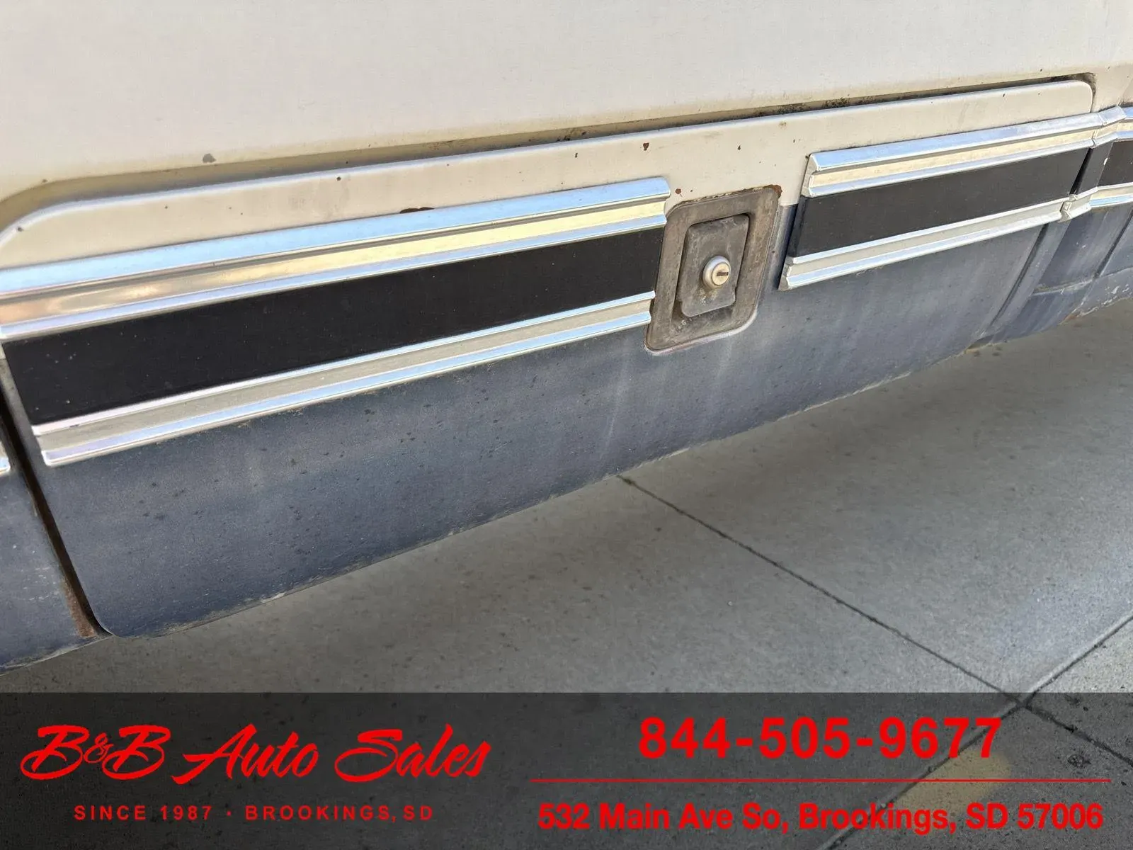 1977 Dodge W200 Adventurer