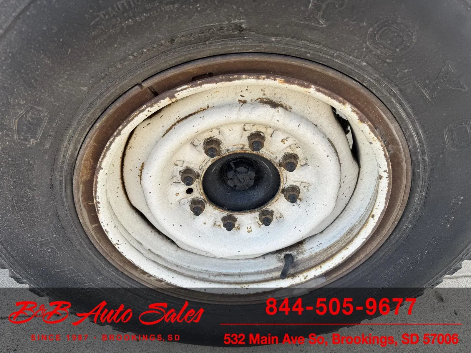 1977 Dodge W200 Adventurer