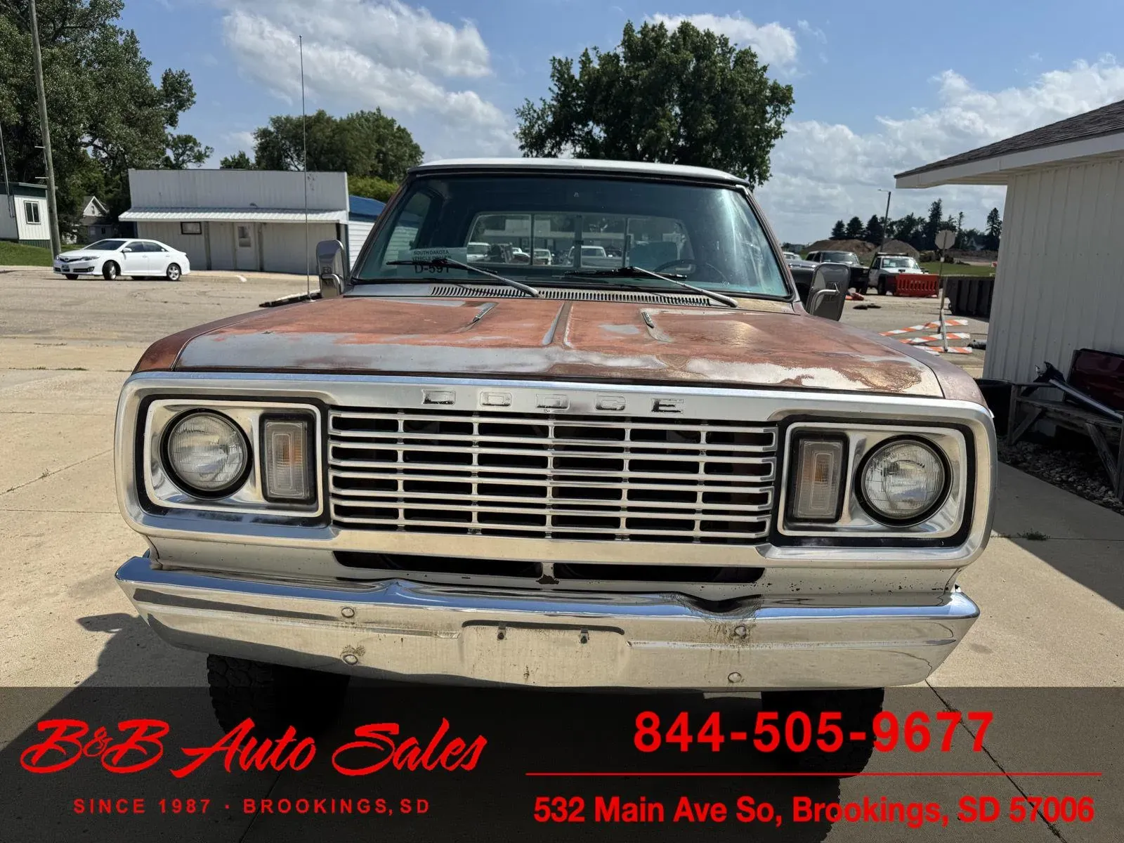 1977 Dodge W200 Adventurer
