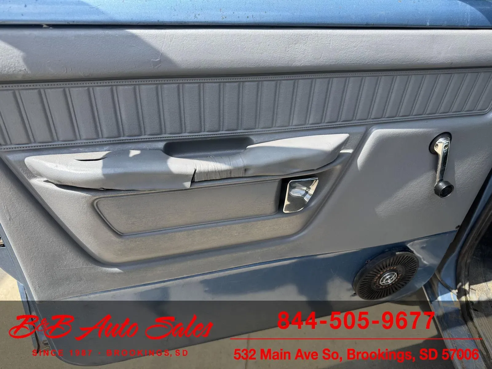 1977 Dodge W200 Adventurer