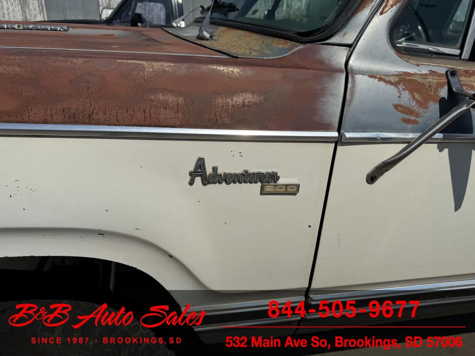 1977 Dodge W200 Adventurer