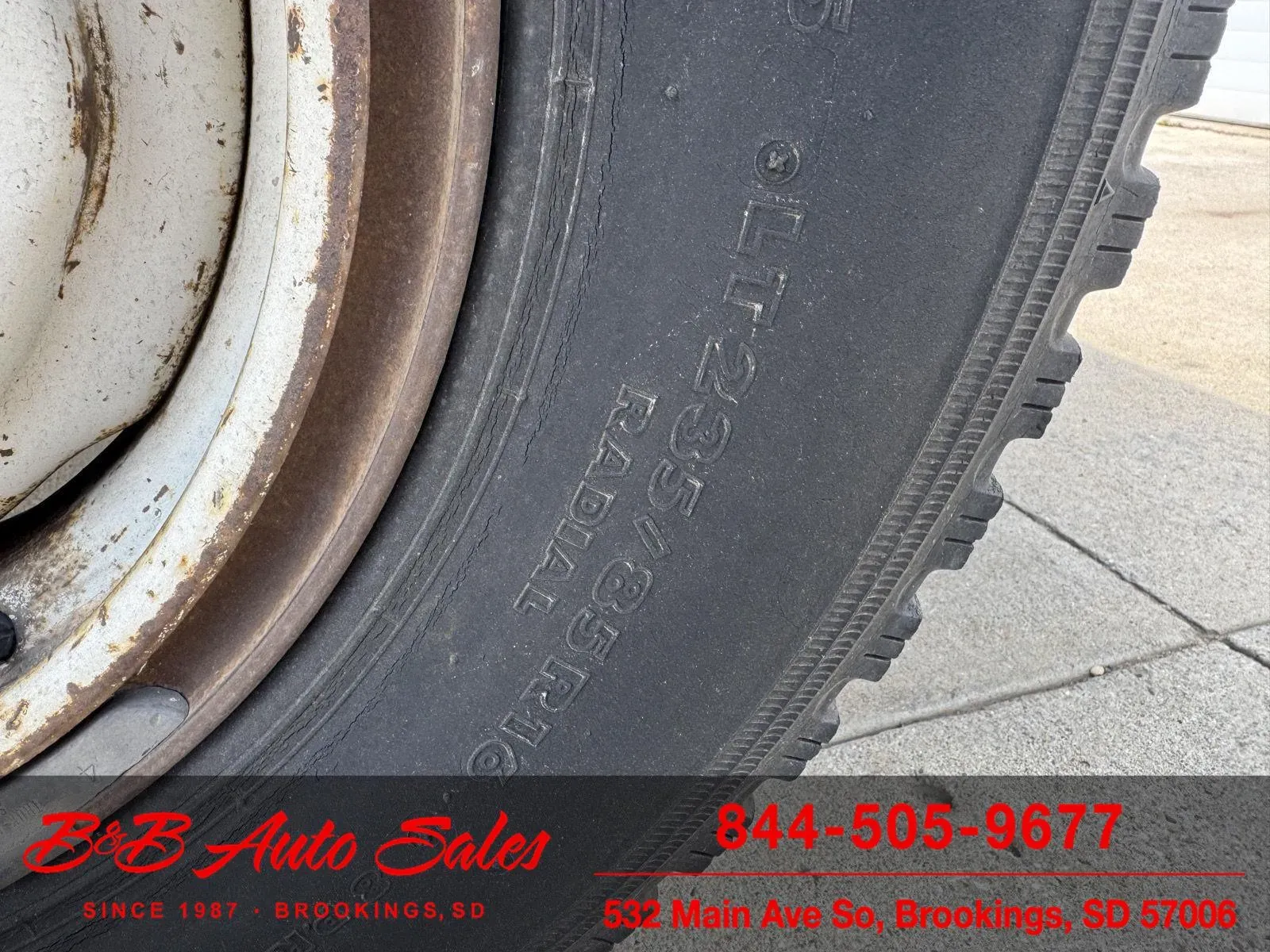 1977 Dodge W200 Adventurer