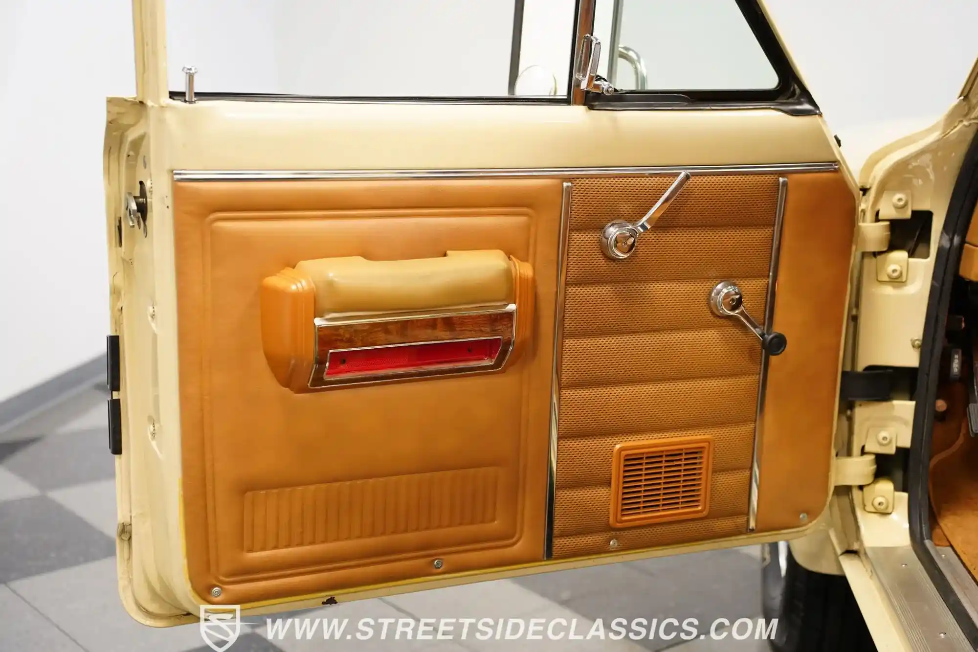 1985 Jeep J10 Pioneer 4×4