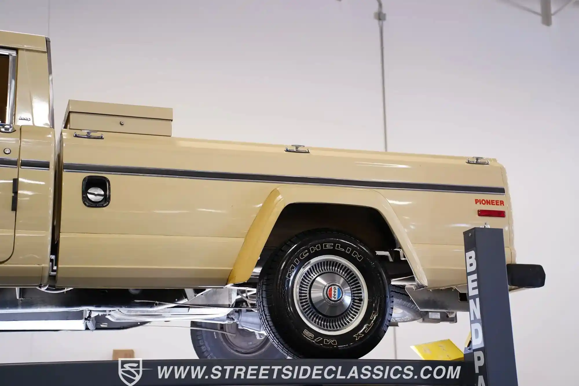 1985 Jeep J10 Pioneer 4×4