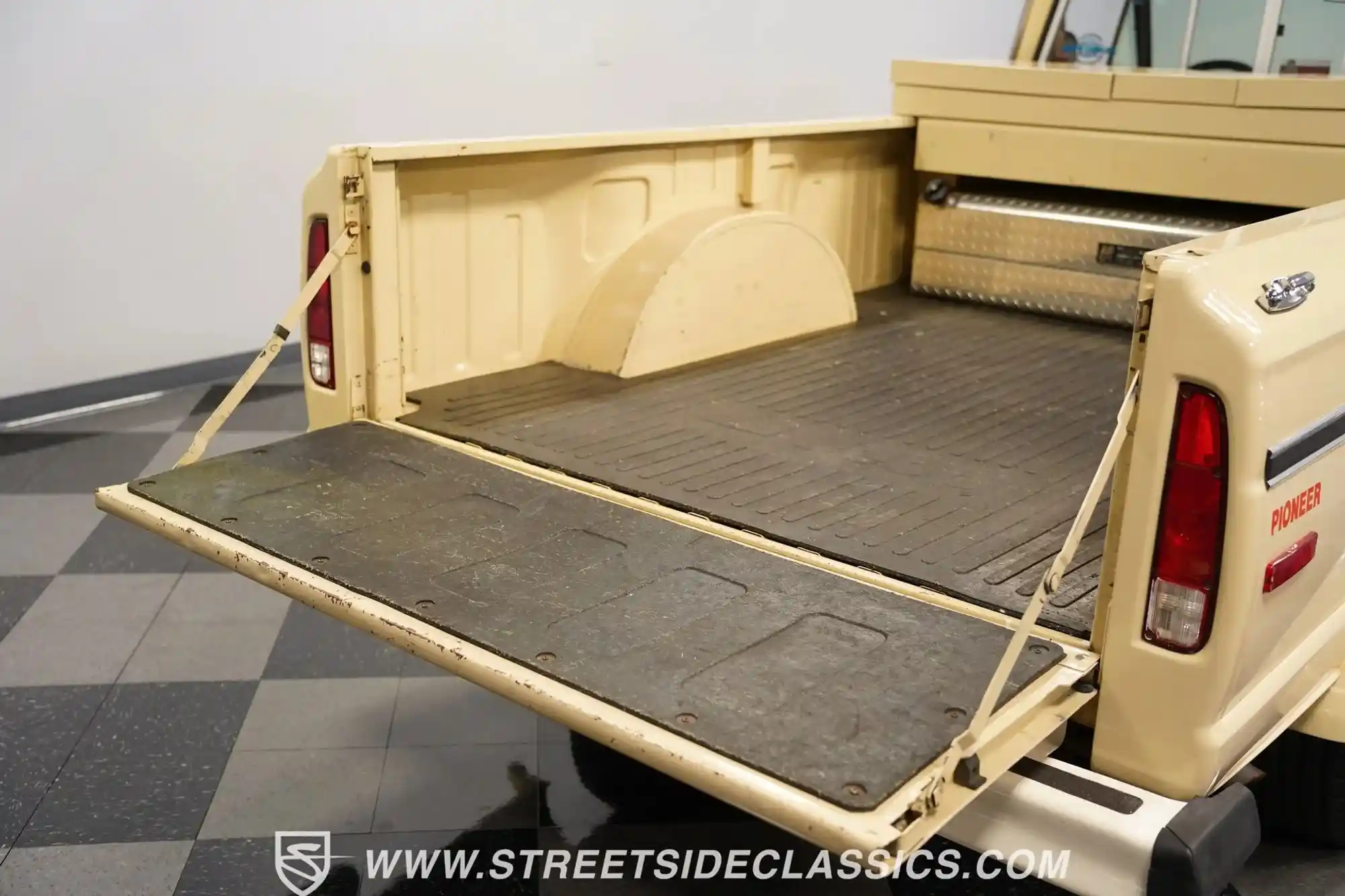 1985 Jeep J10 Pioneer 4×4