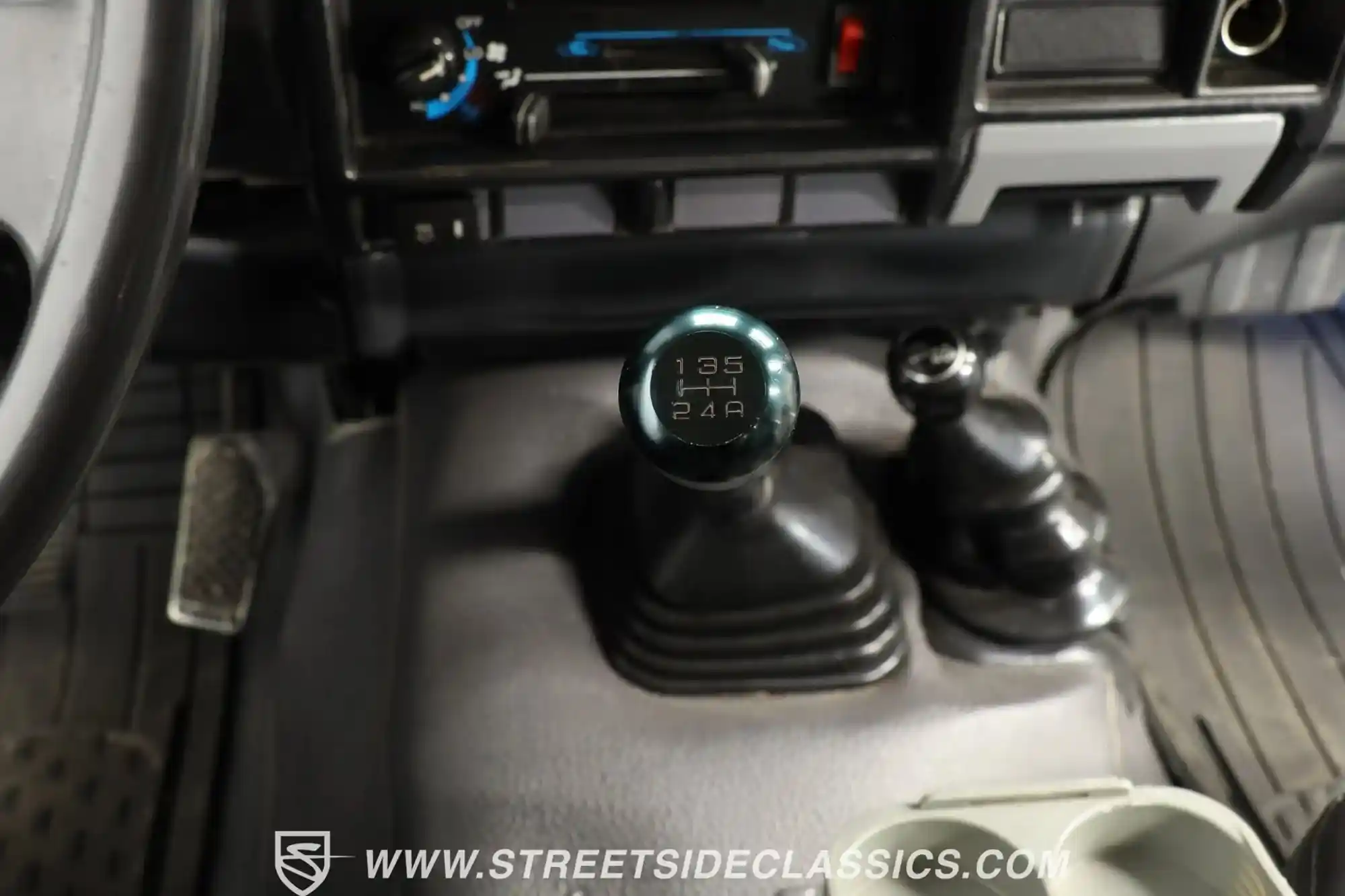 1987 Toyota Land Cruiser FJ73