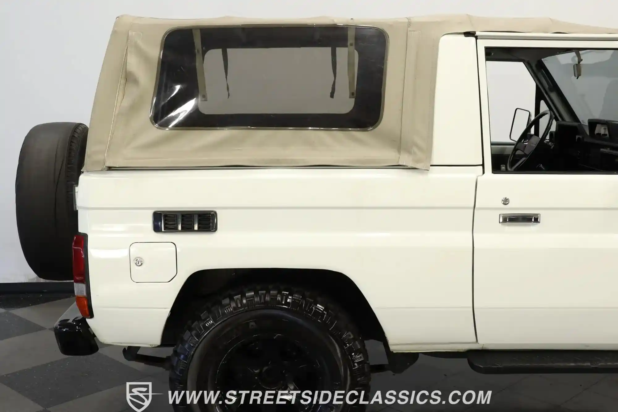 1987 Toyota Land Cruiser FJ73