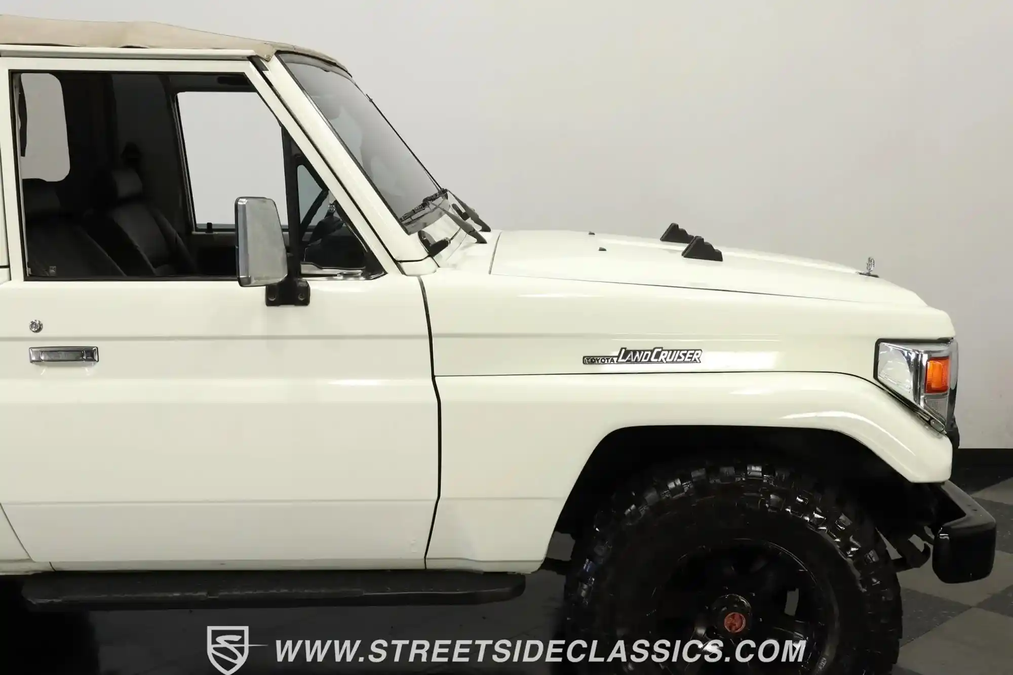 1987 Toyota Land Cruiser FJ73