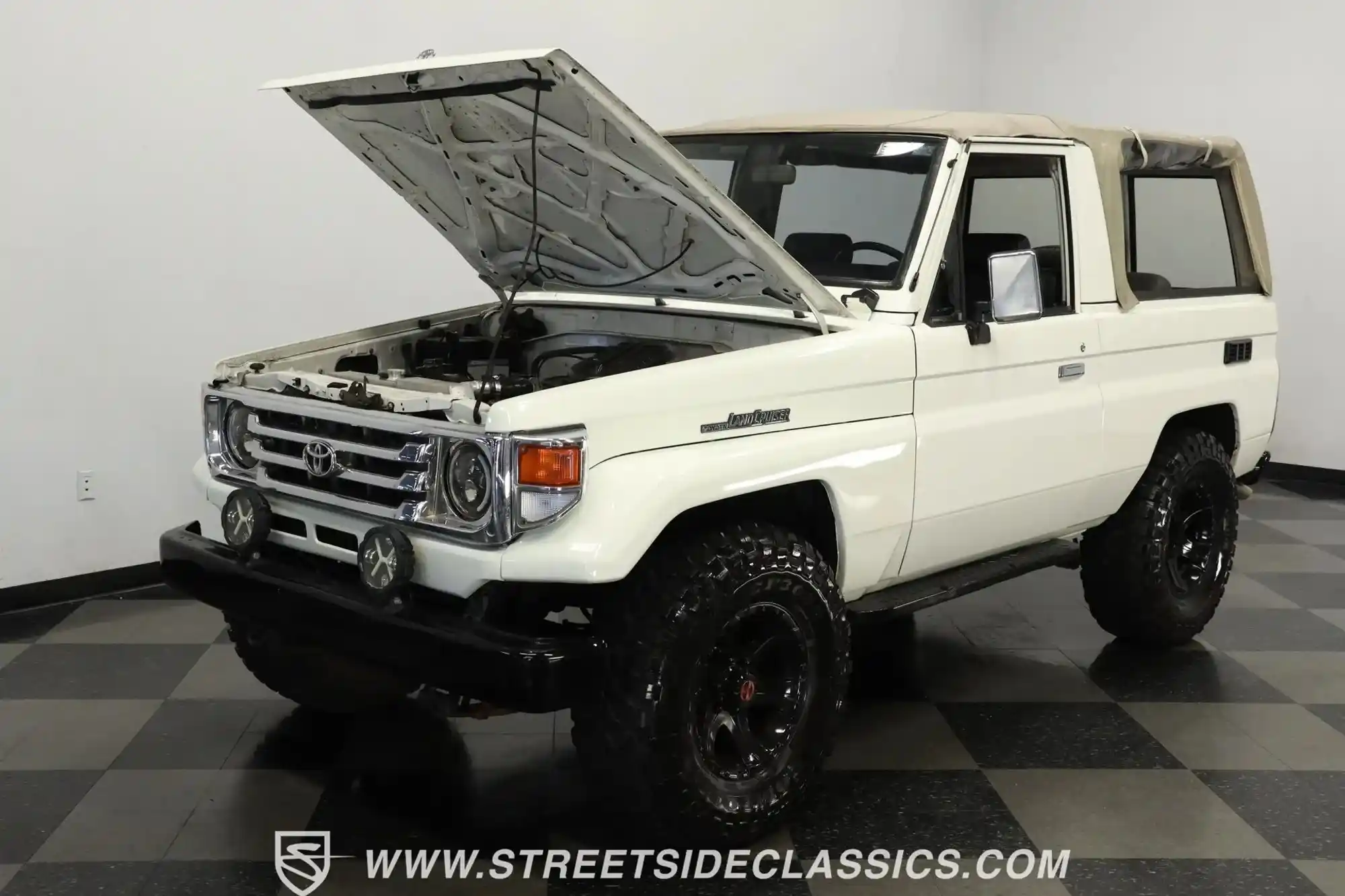 1987 Toyota Land Cruiser FJ73
