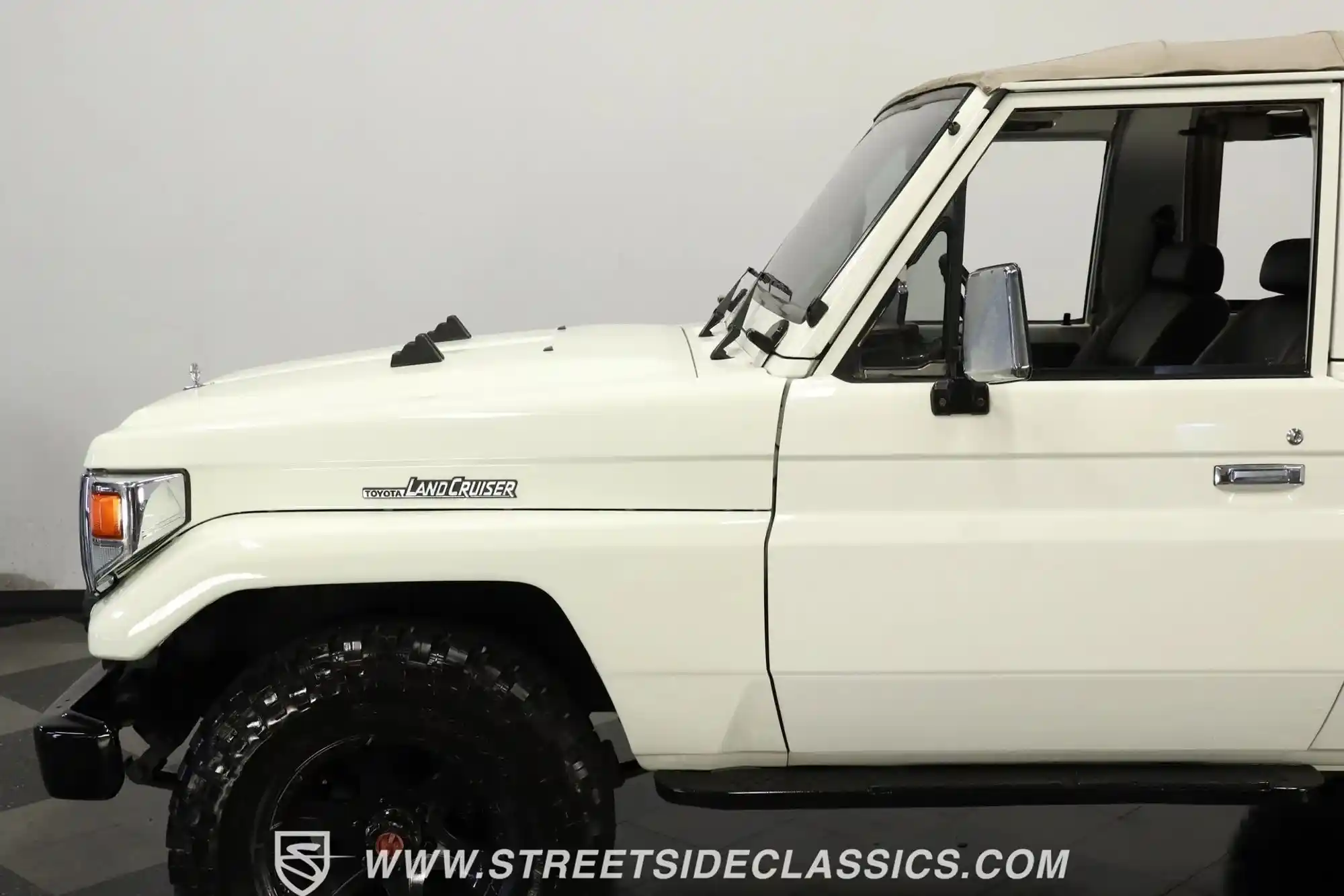 1987 Toyota Land Cruiser FJ73