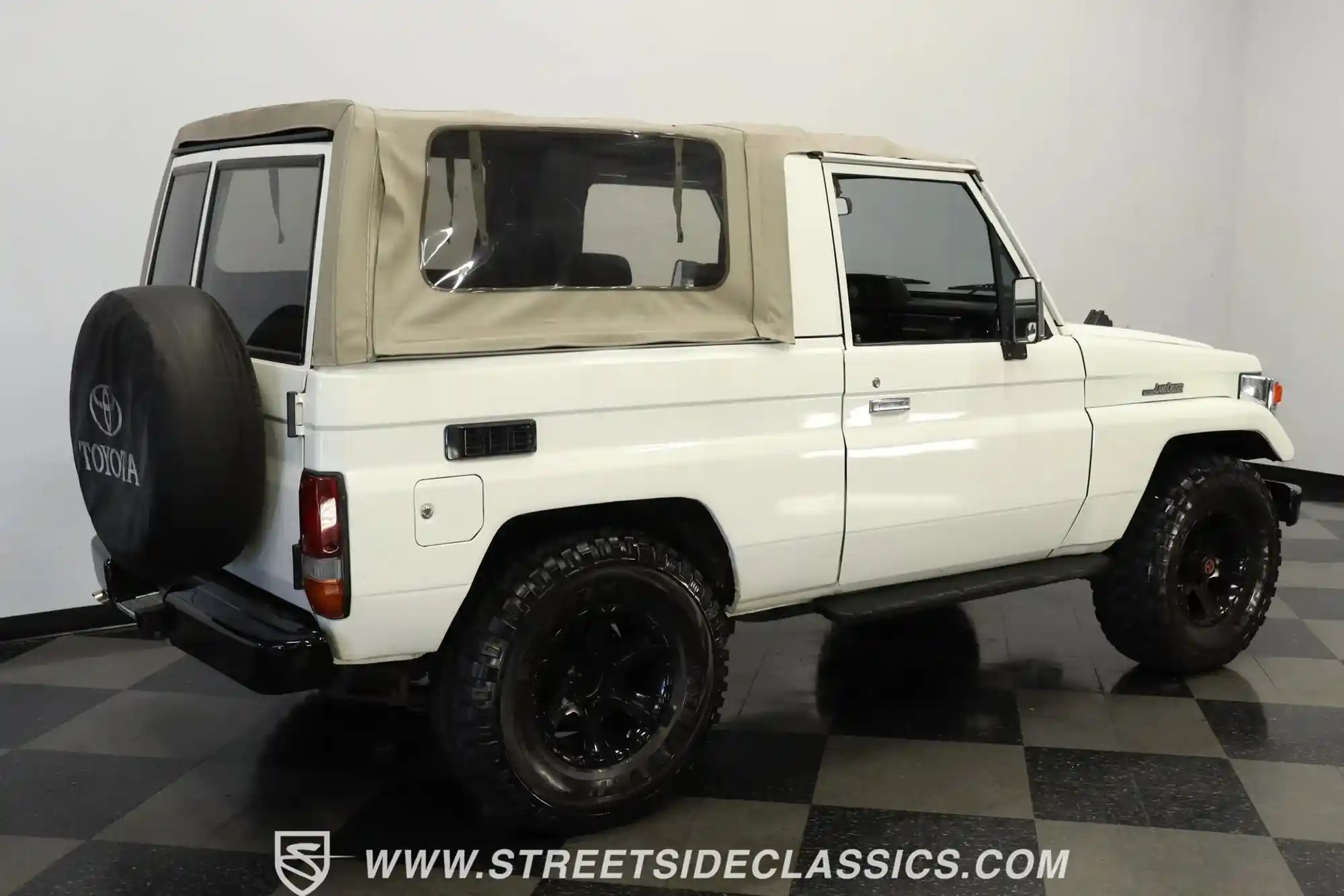 1987 Toyota Land Cruiser FJ73