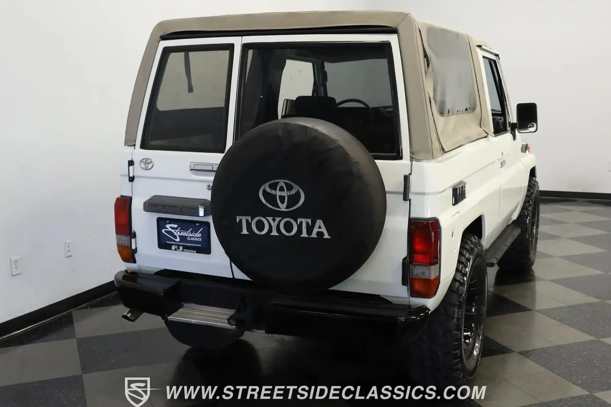 1987 Toyota Land Cruiser FJ73