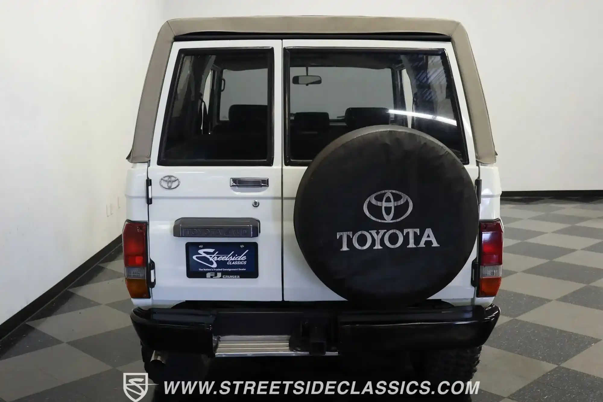 1987 Toyota Land Cruiser FJ73