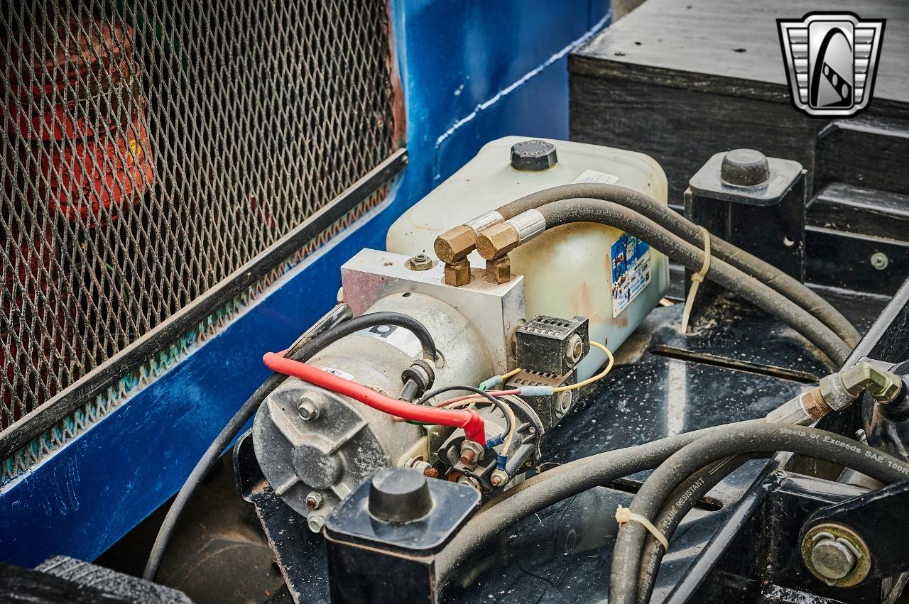 1961 Jeep FC-150 Dump Truck