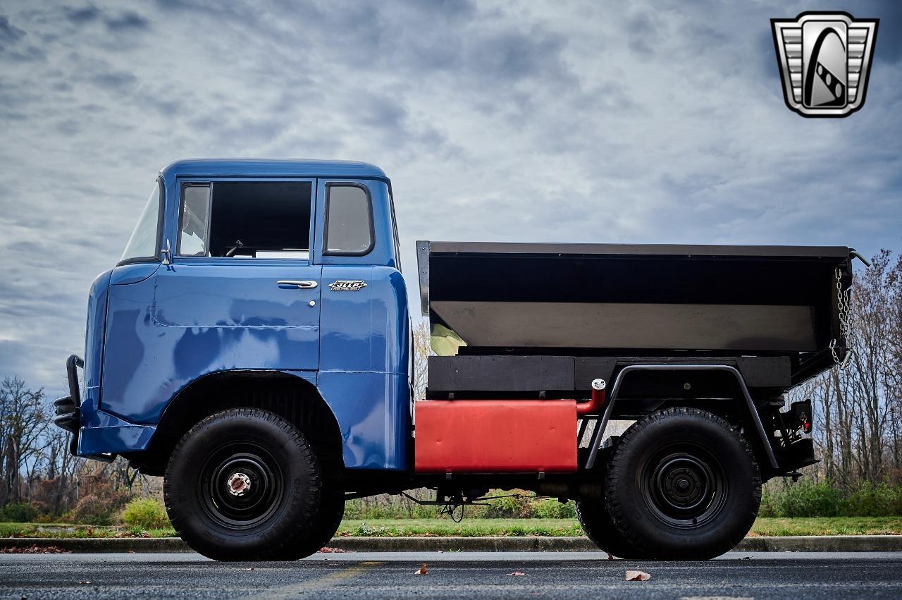1961 Jeep FC-150 Dump Truck - 2