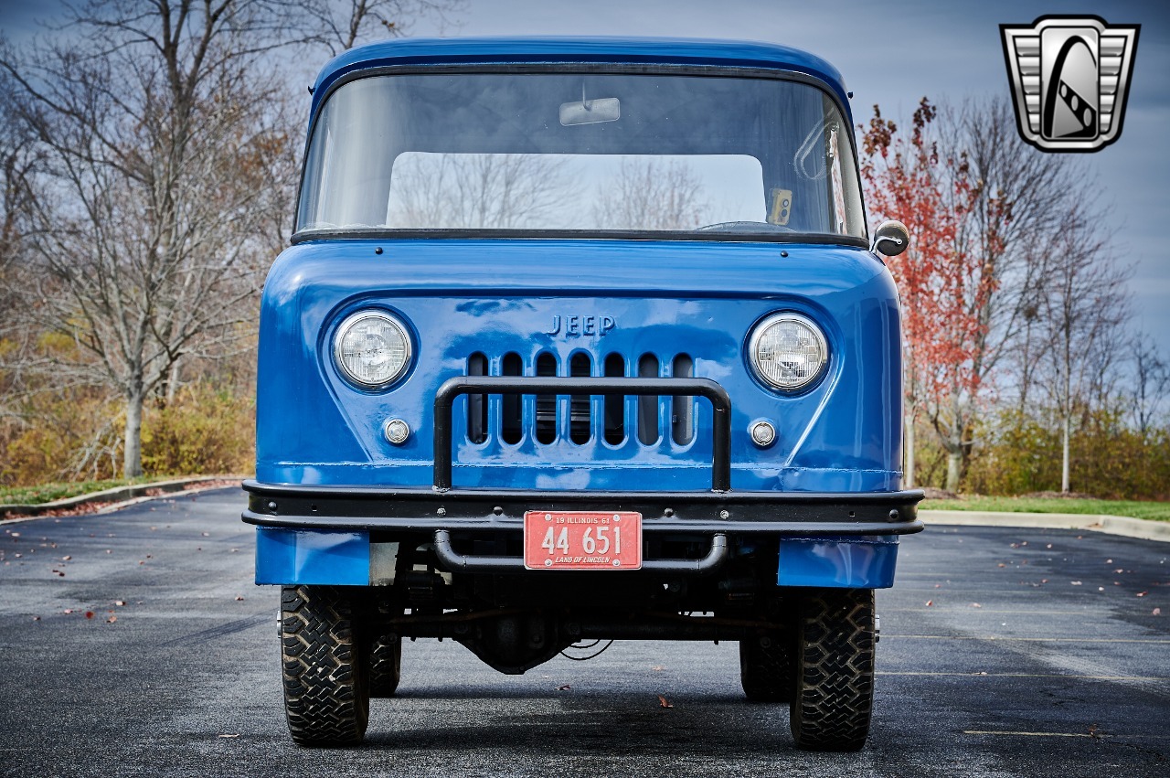 1961 Jeep FC-150 Dump Truck