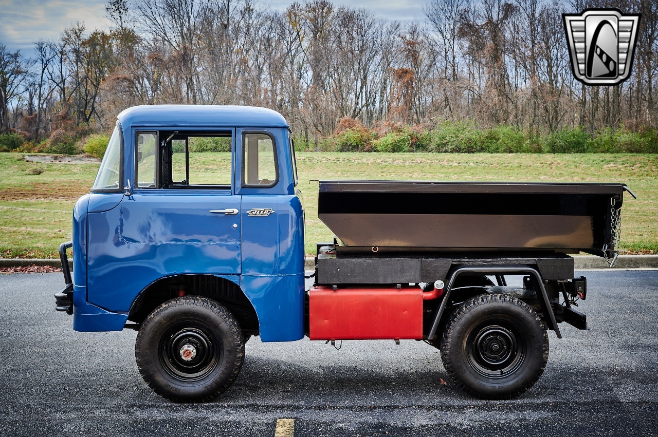 1961 Jeep FC-150 Dump Truck