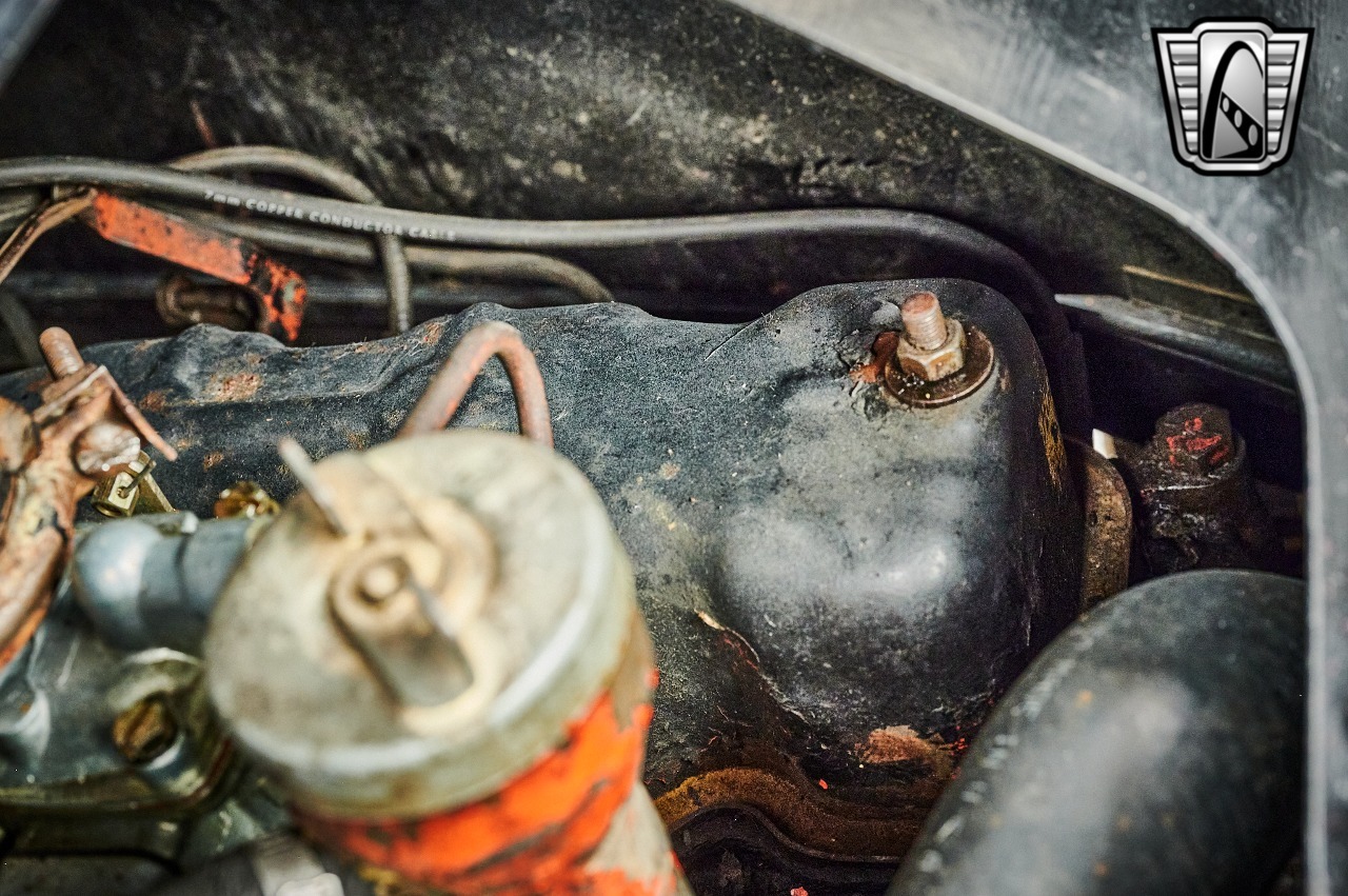 1961 Jeep FC-150 Dump Truck