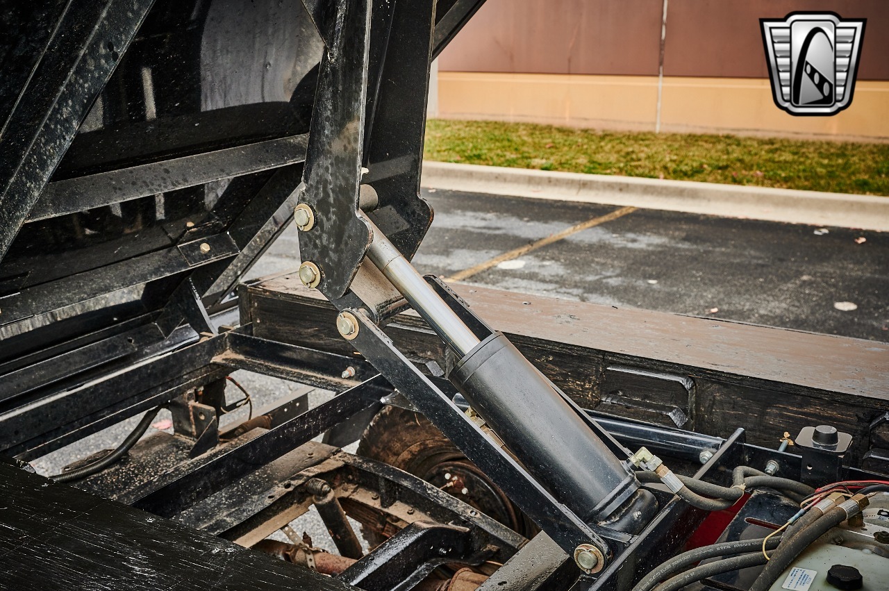 1961 Jeep FC-150 Dump Truck