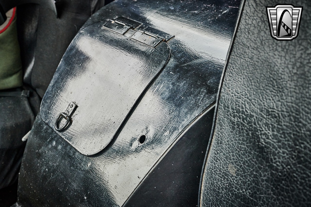 1961 Jeep FC-150 Dump Truck