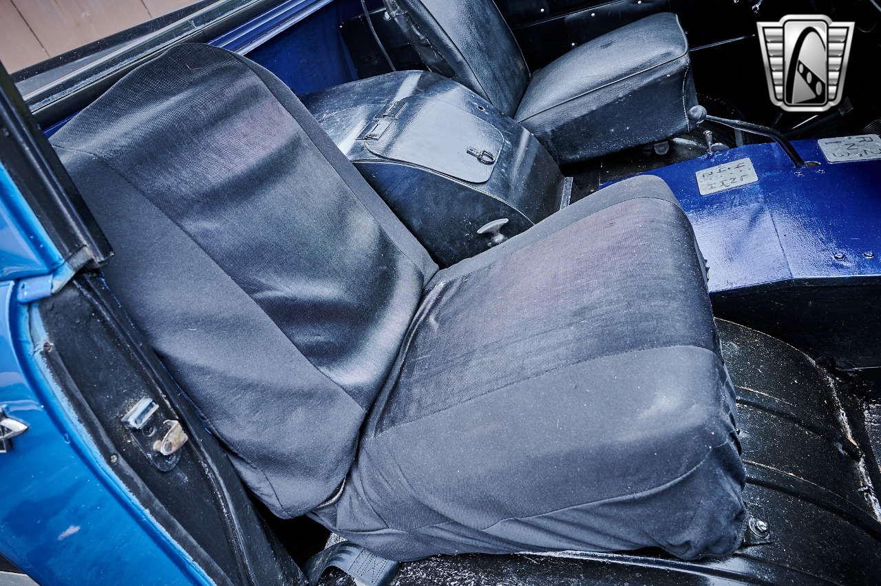 1961 Jeep FC-150 Dump Truck