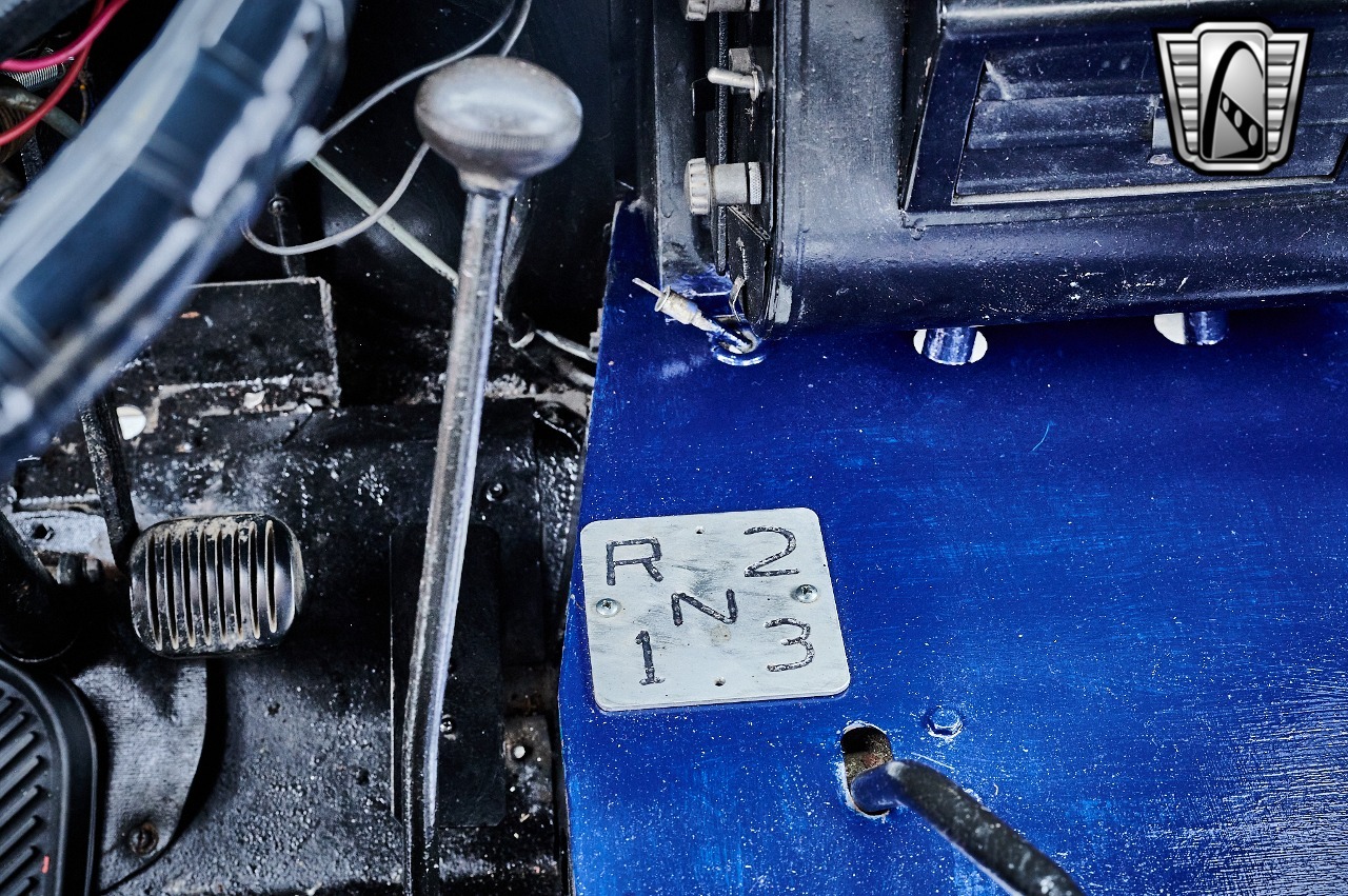 1961 Jeep FC-150 Dump Truck