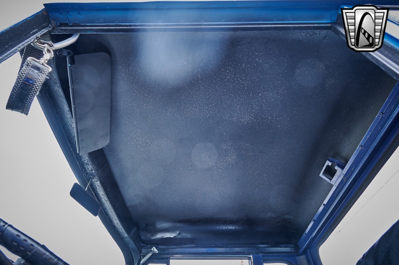 1961 Jeep FC-150 Dump Truck