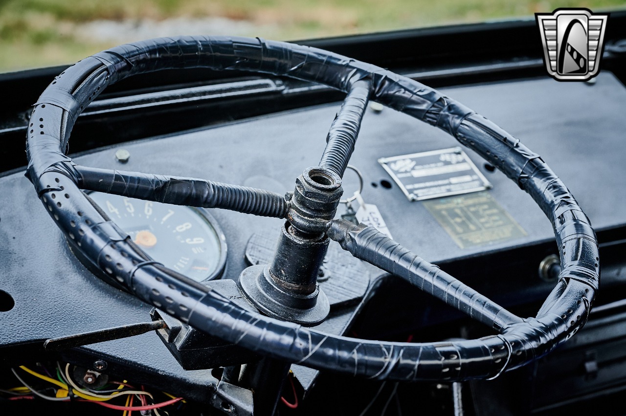 1961 Jeep FC-150 Dump Truck