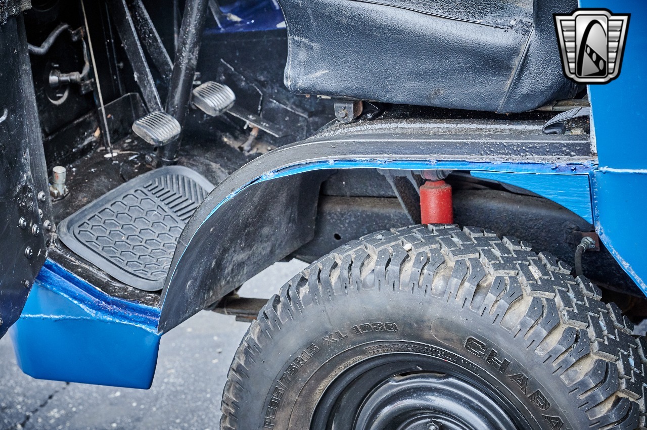 1961 Jeep FC-150 Dump Truck