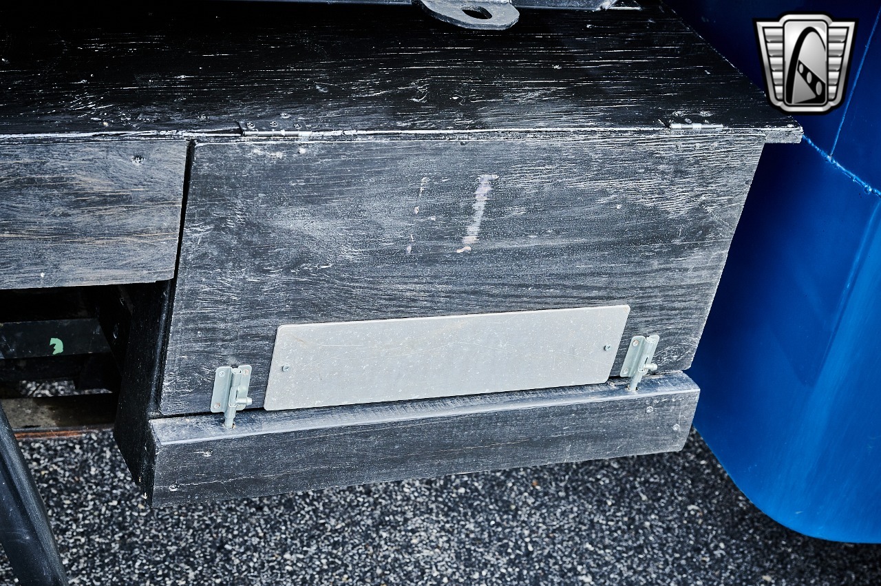 1961 Jeep FC-150 Dump Truck