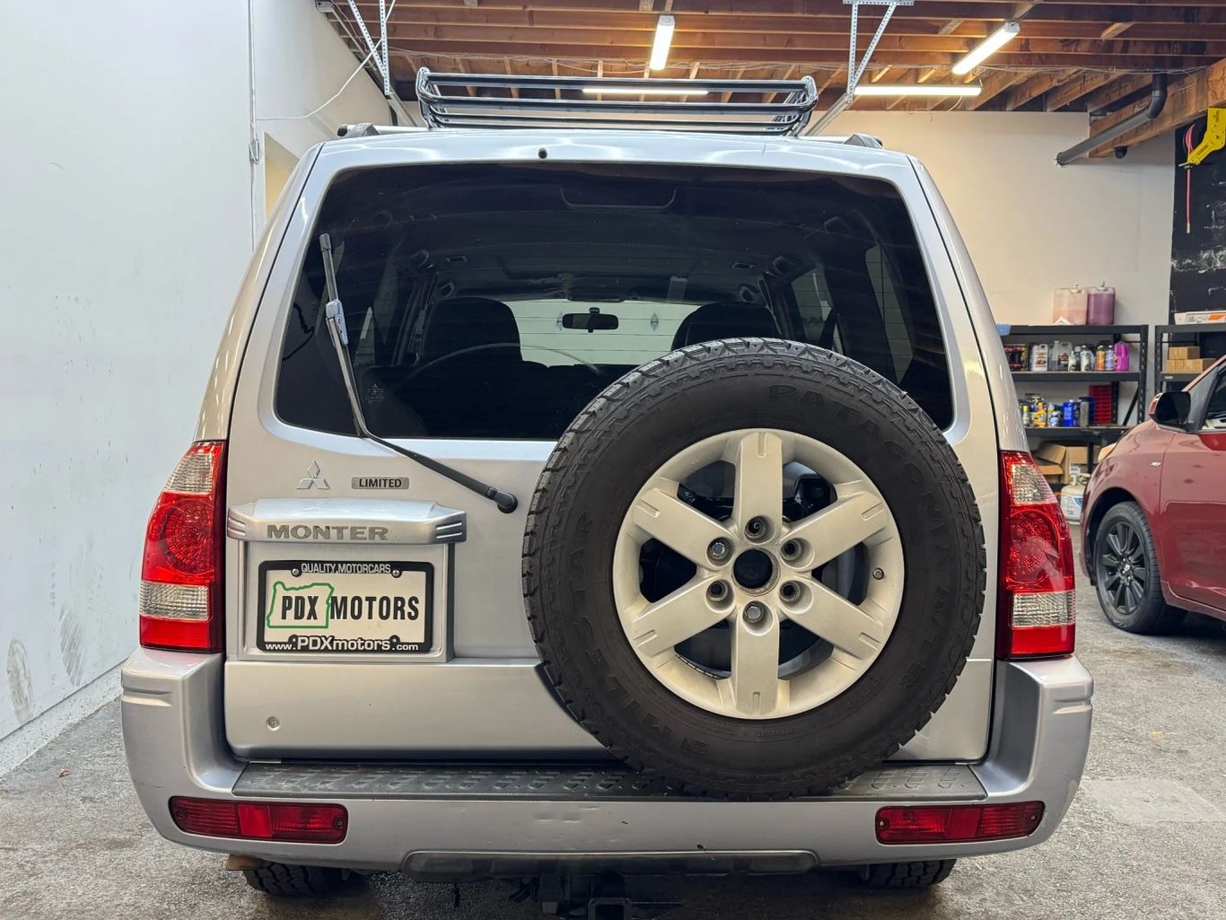 2005 Mitsubishi Montero Limited Sport - 4