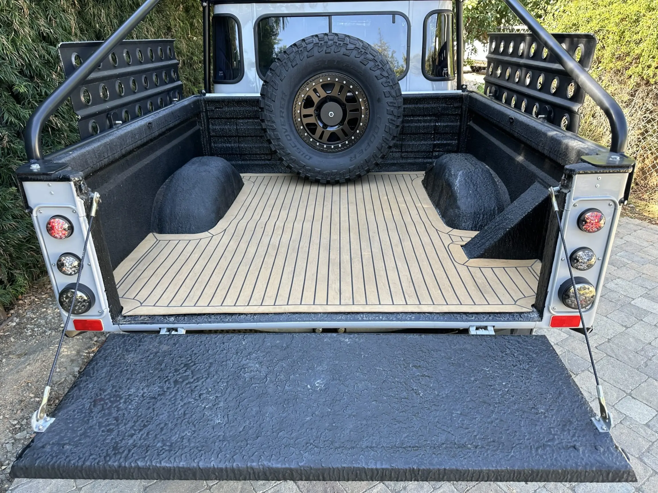 1994 Land Rover Defender 130 Double Cab Pickup 4×4