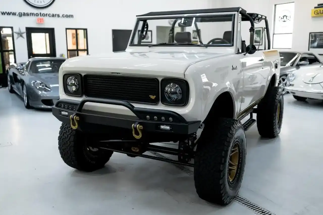 LS3-Powered 1967 International Harvester Scout - 4