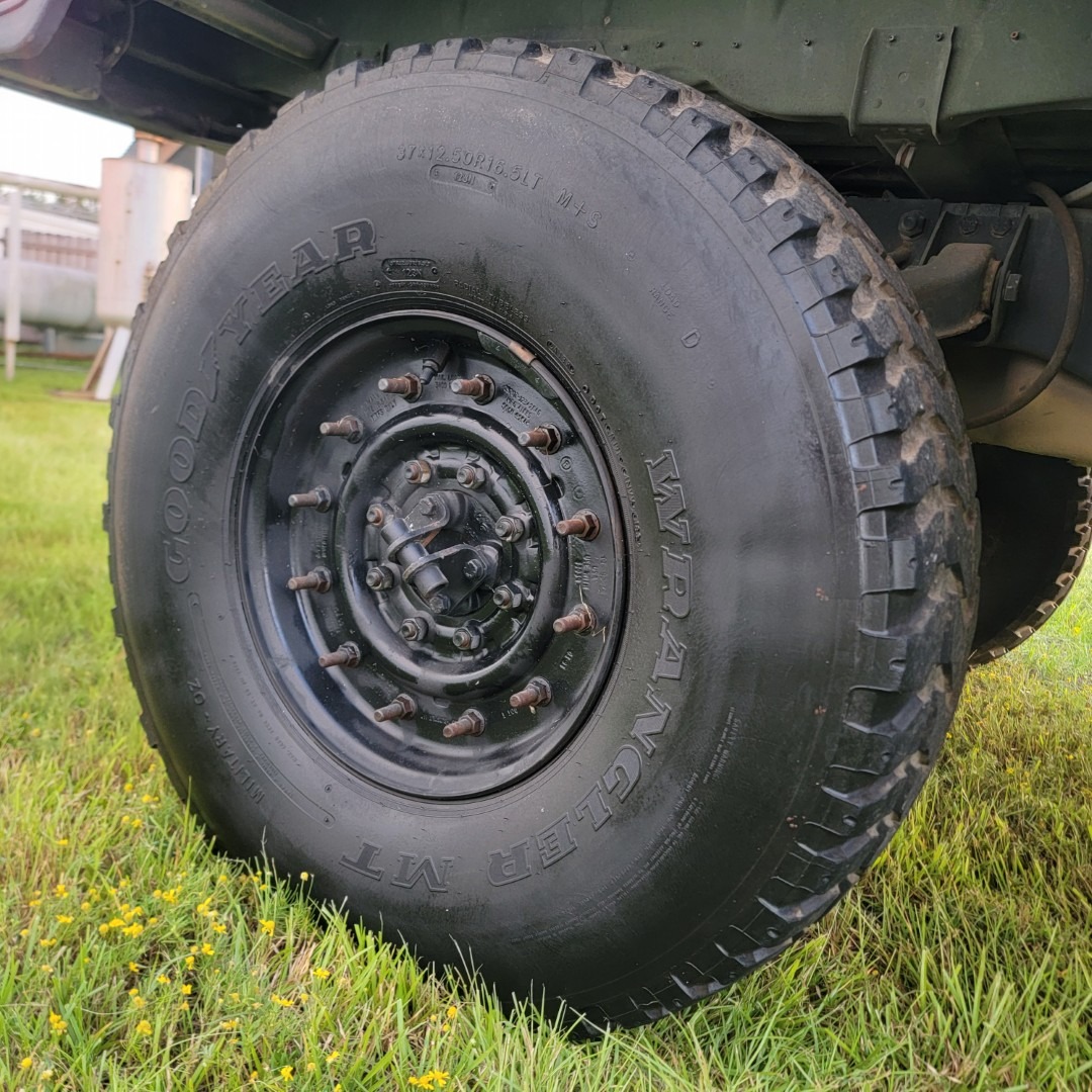 1994 AM General M998