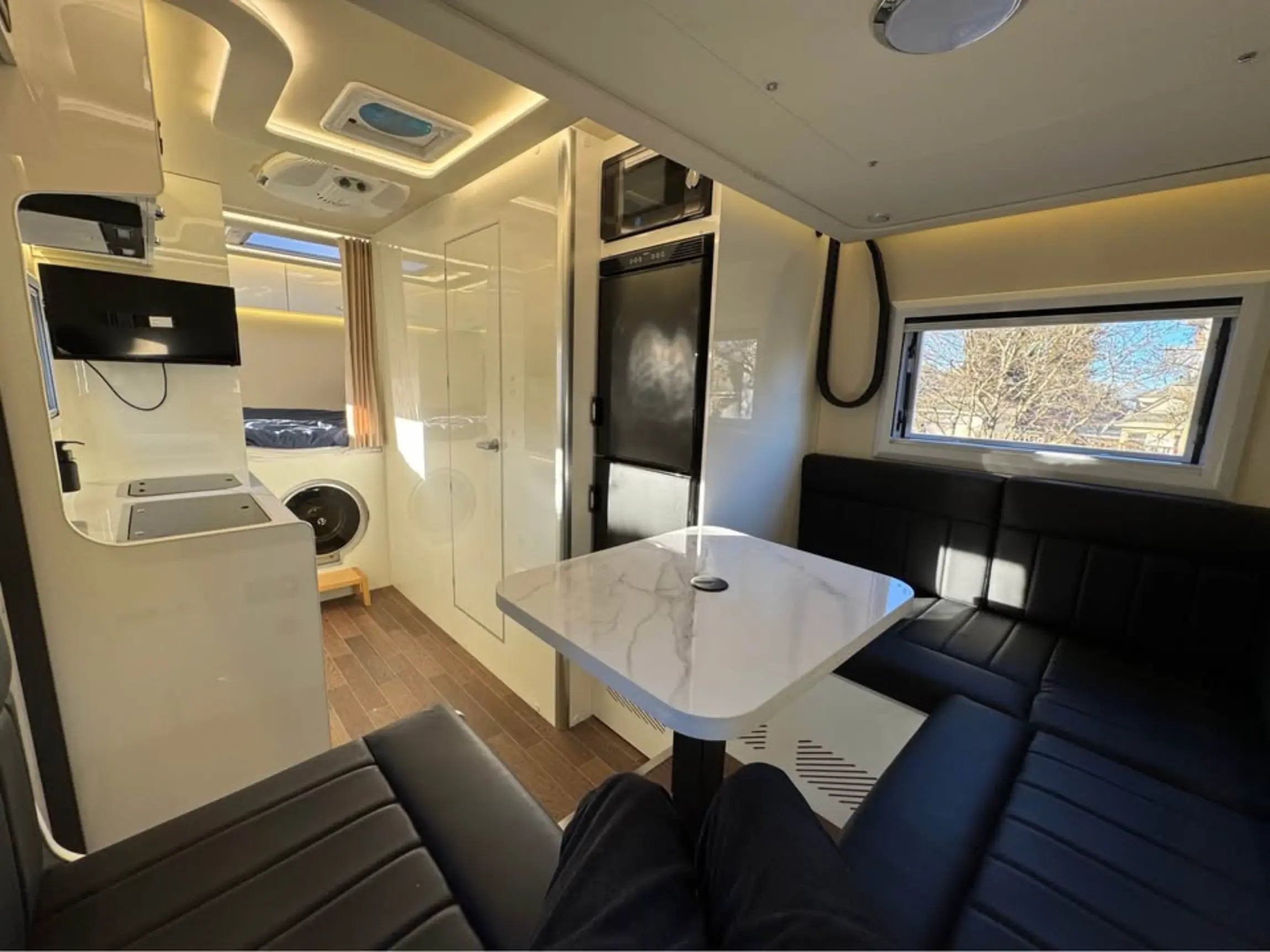 1995 Stewart & Stevenson M1078 Expedition Build