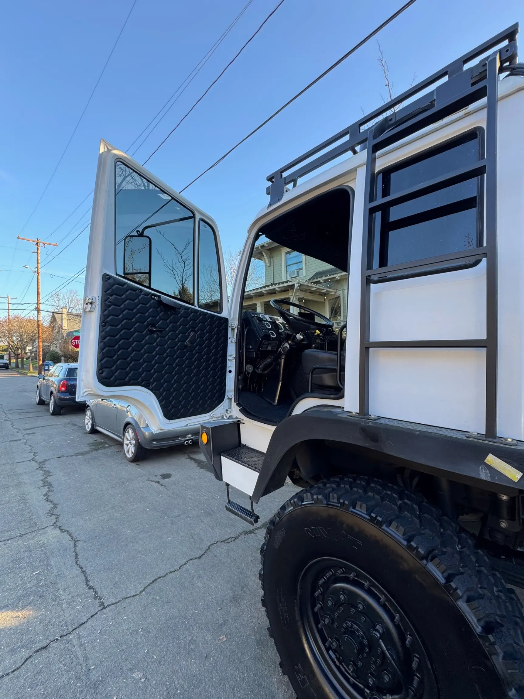 1995 Stewart & Stevenson M1078 Expedition Build