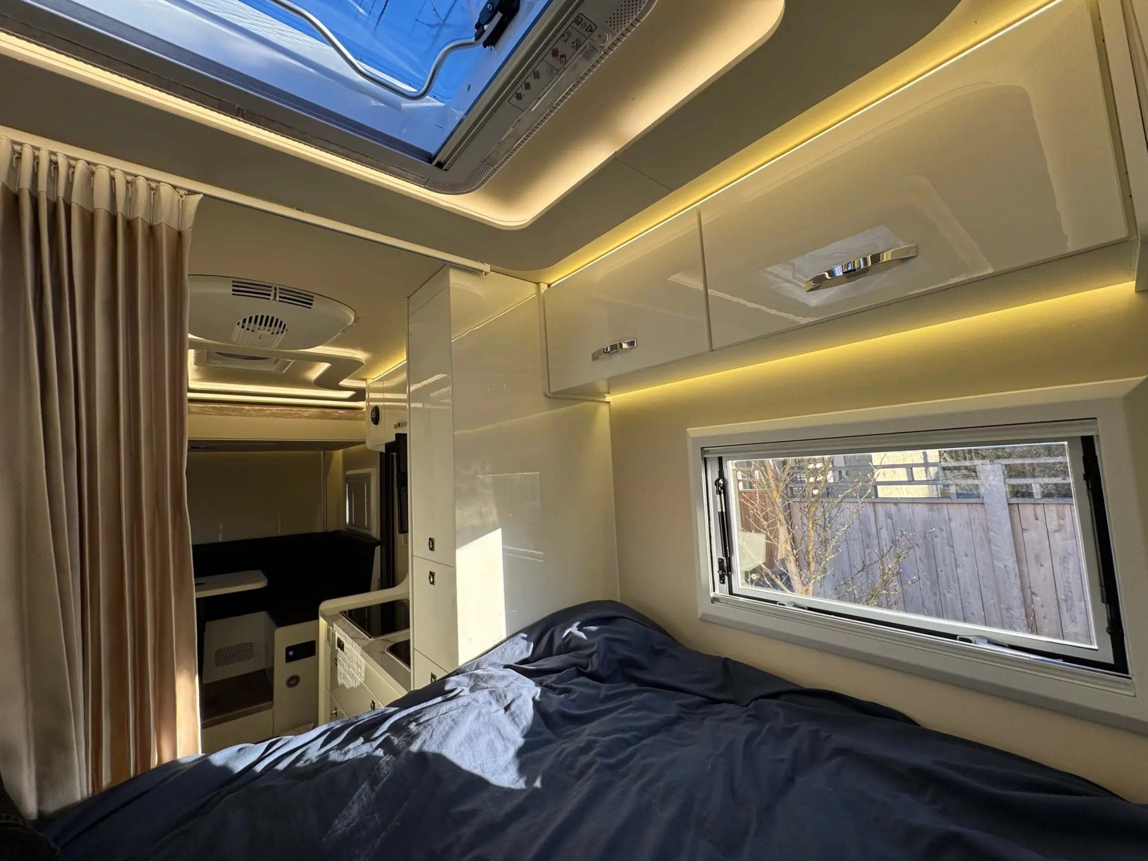 1995 Stewart & Stevenson M1078 Expedition Build